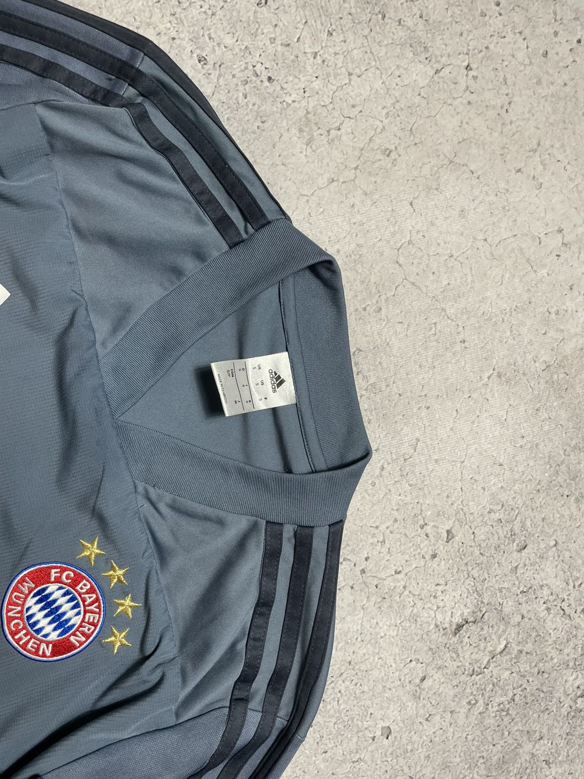 Adidas × Vintage Vintage Sweatshirt Adidas Bayern Munchen Blokecore Football Size US S / EU 44-46 / 1 - 7 Thumbnail