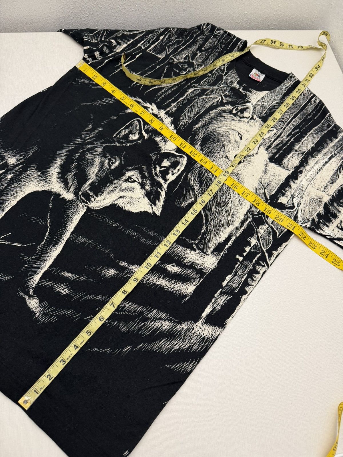Fruit Of The Loom Vintage 90s Wolves AOP Wolf Pack 1992 Harlequin Lrg USA FOTL Size US L / EU 52-54 / 3 - 7 Thumbnail