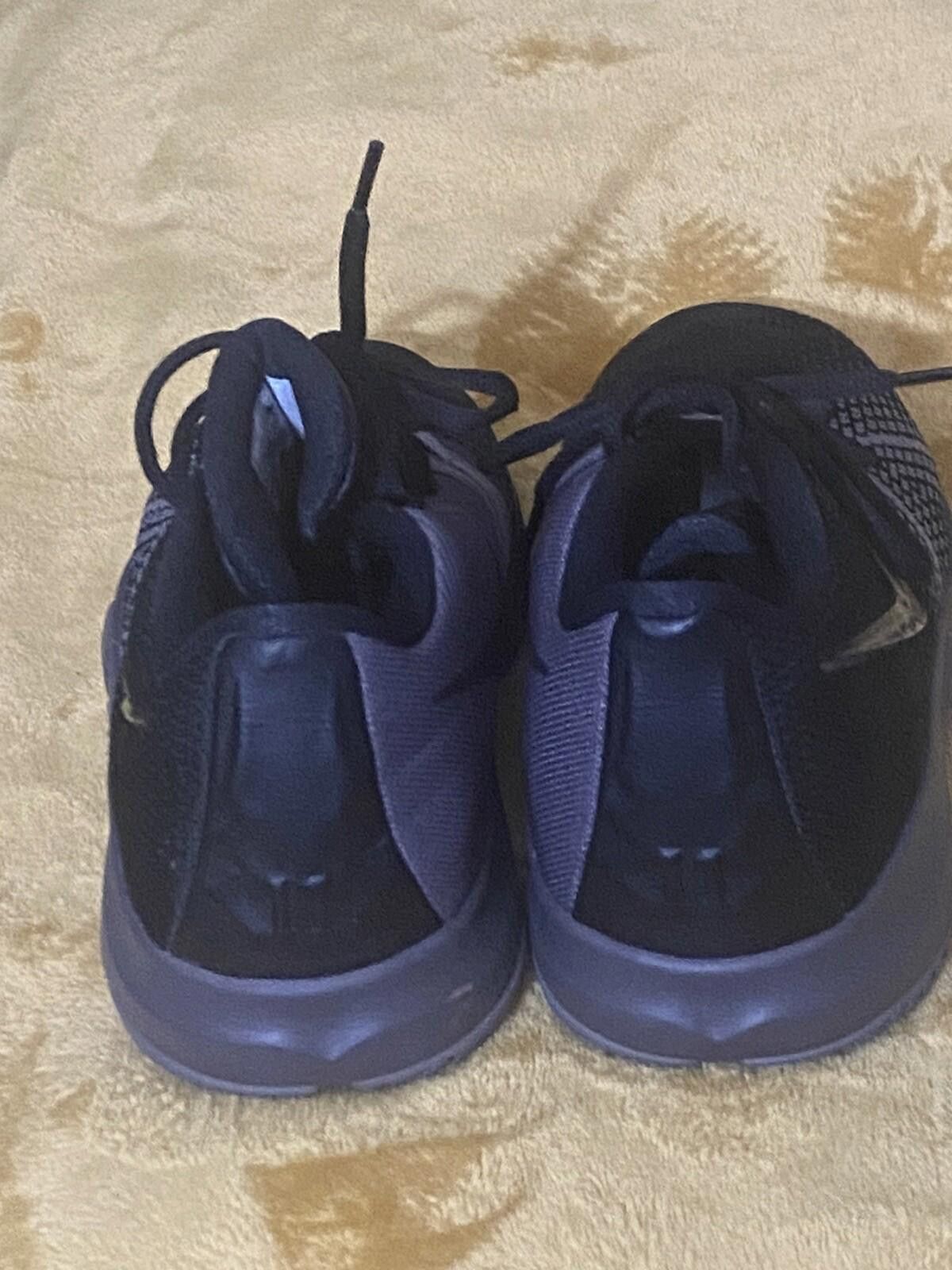 Nike Nike Flytrap Shoes Kyrie Irving 6Y Black Gray Mid AA1154011 Size US 6 / EU 39 - 6 Thumbnail