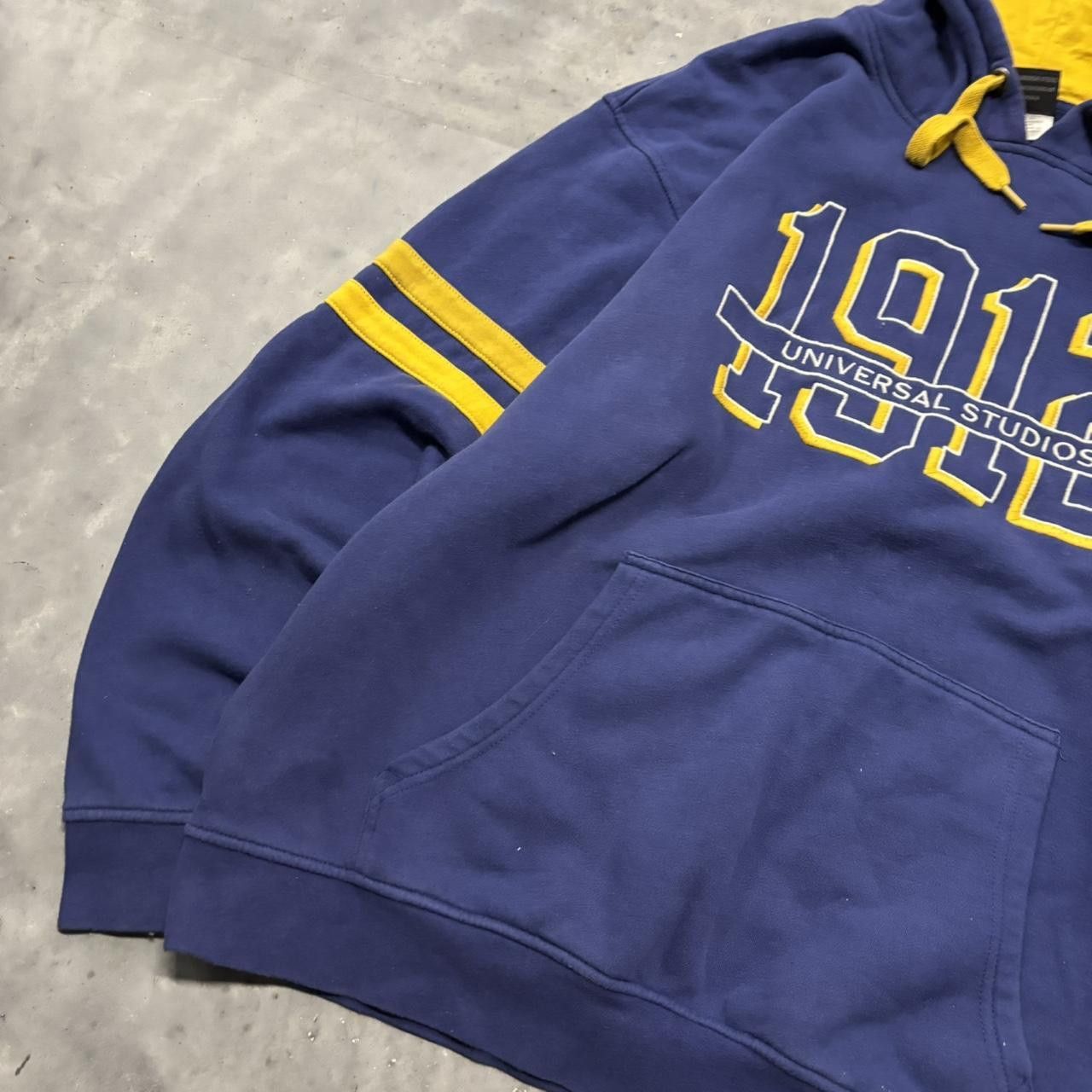 Disney × Vintage Crazy Vintage Y2K/2000s Blue Universal Studios Embroidered 1912 Spellout Hoodie! Size US XXL / EU 58 / 5 - 3 Thumbnail