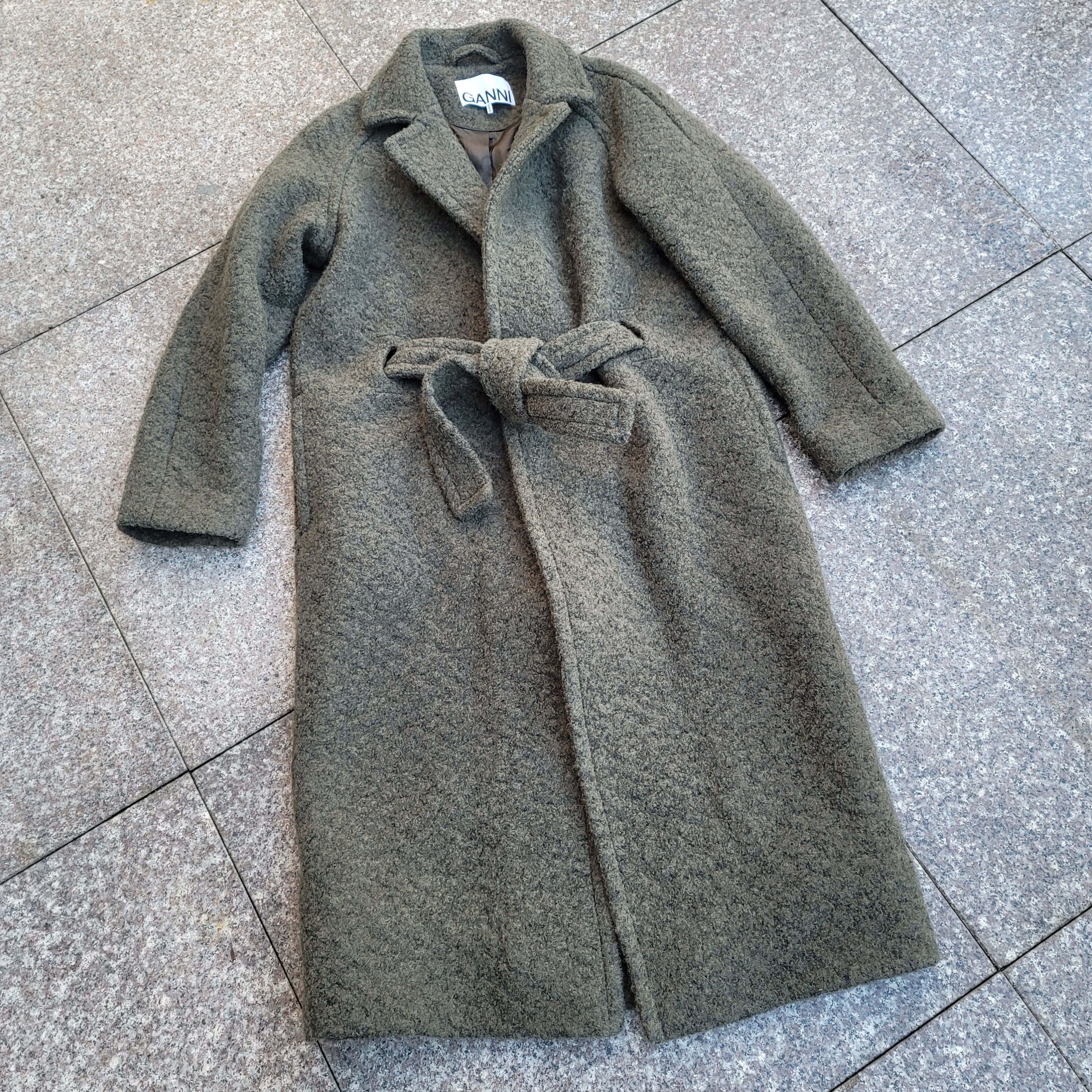 Ganni Ganni wool blend boucle long coat Size M / US 6-8 / IT 42-44 - 1 Thumbnail