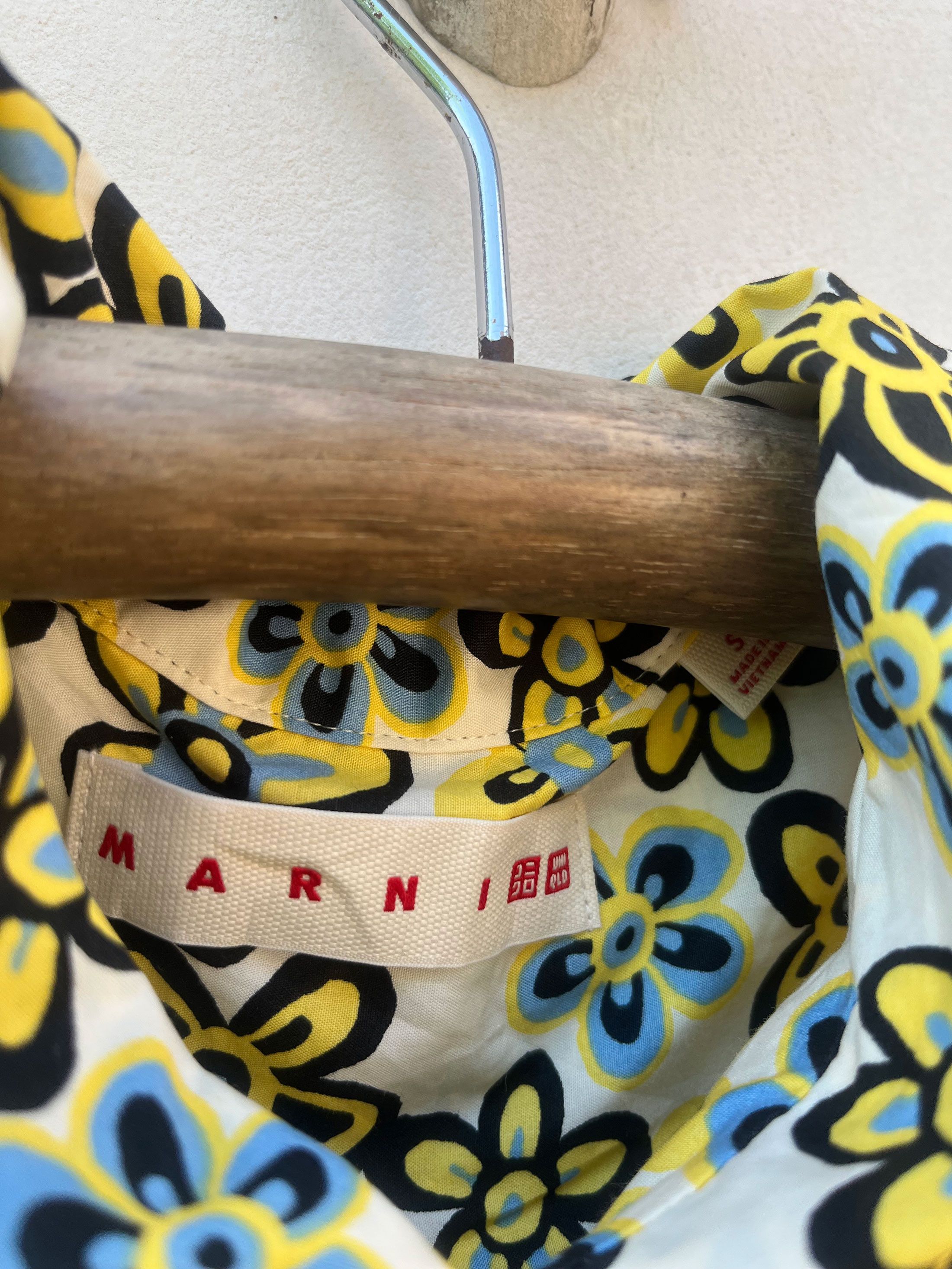 Marni × Uniqlo Marni Uniqlo Short Sleeve Hawaiian Hawaii Dress Shirt Size US S / EU 44-46 / 1 - 2 Thumbnail