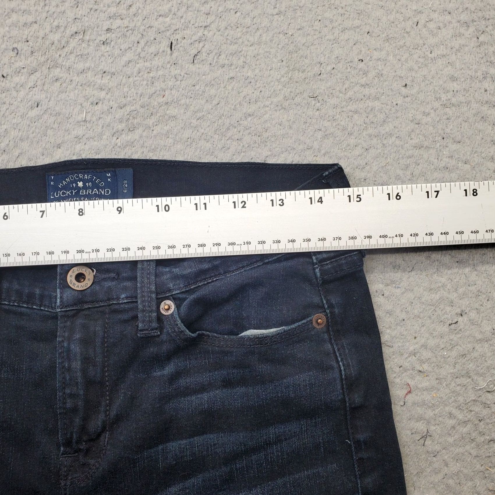 Lucky Brand Lucky Brand Brooke Crop Jeans Womens Size 6 Blue Denim Dark Wash Straight Leg Jeans Size 28" / US 6 / IT 42 - 6 Thumbnail