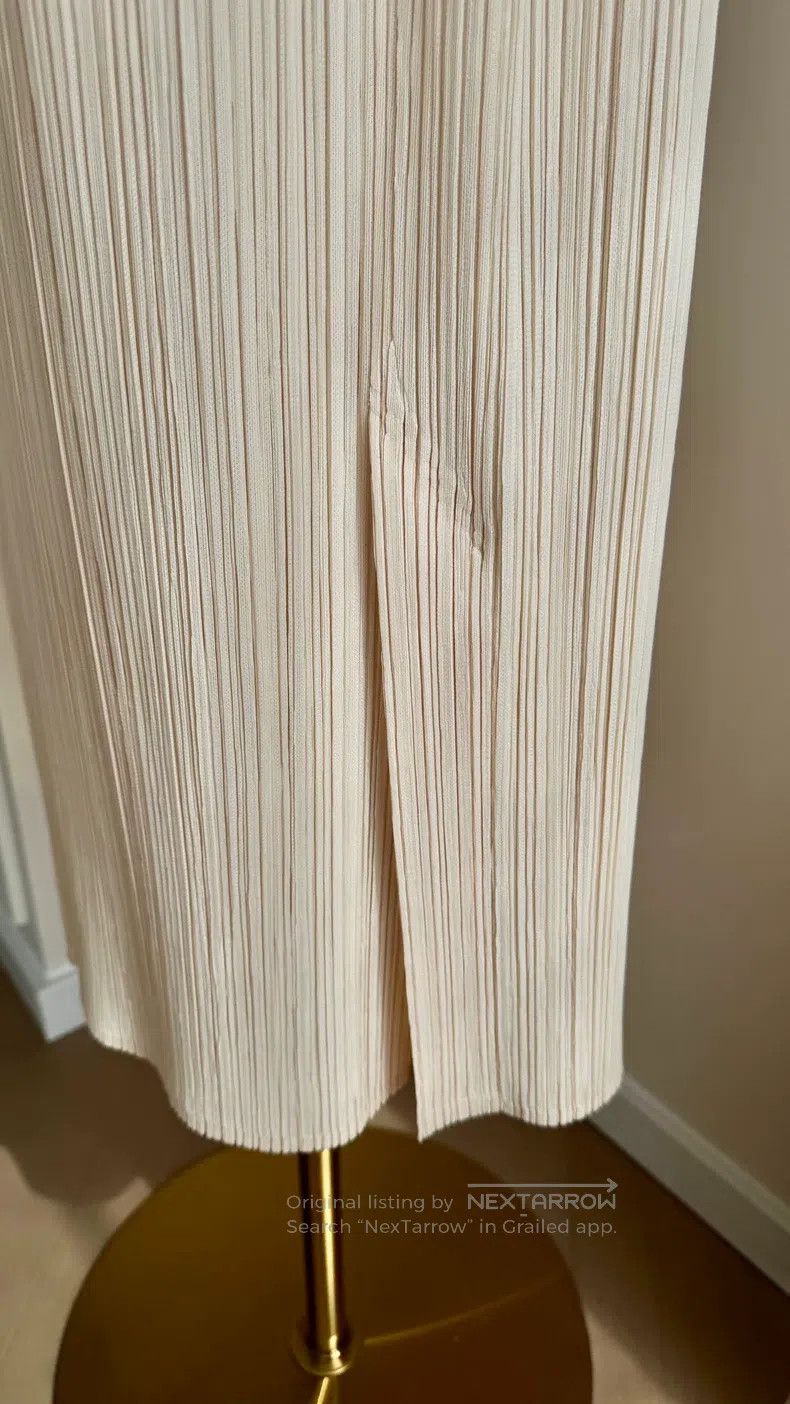 Issey Miyake Issey Miyake size:3 Beige Pleated Midi Skirt Size 22" - 3 Thumbnail
