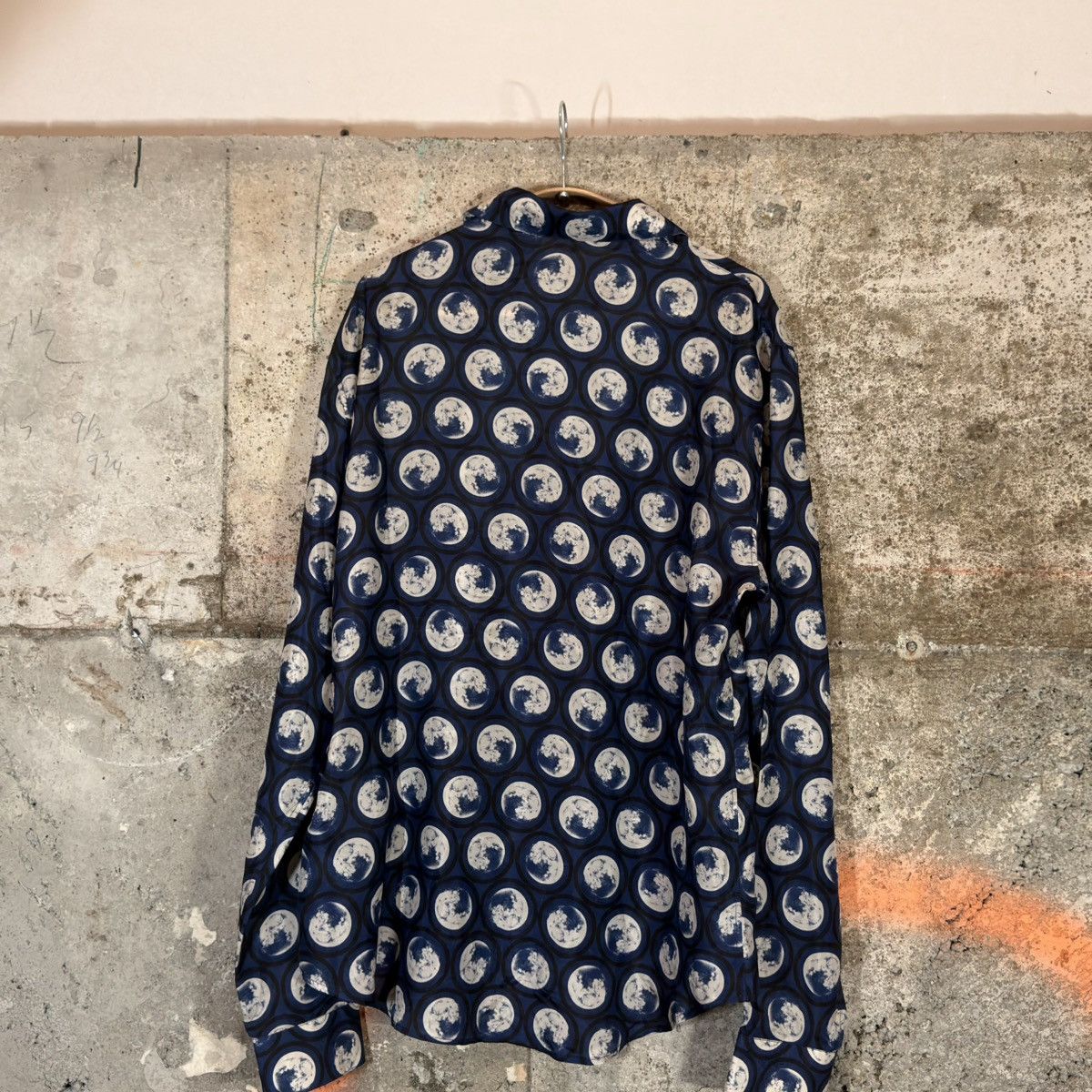 Off-White Moon graphic silk button up Size US XL / EU 56 / 4 - 2 Thumbnail