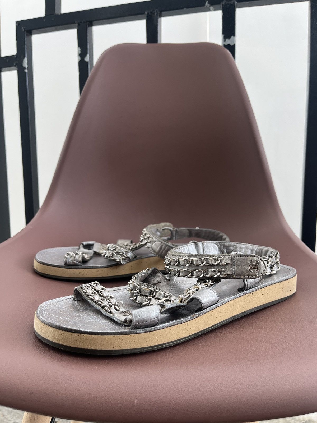 Chanel Metallic Lambskin Chain Sandals Size US 7.5 / IT 37.5 - 5 Thumbnail