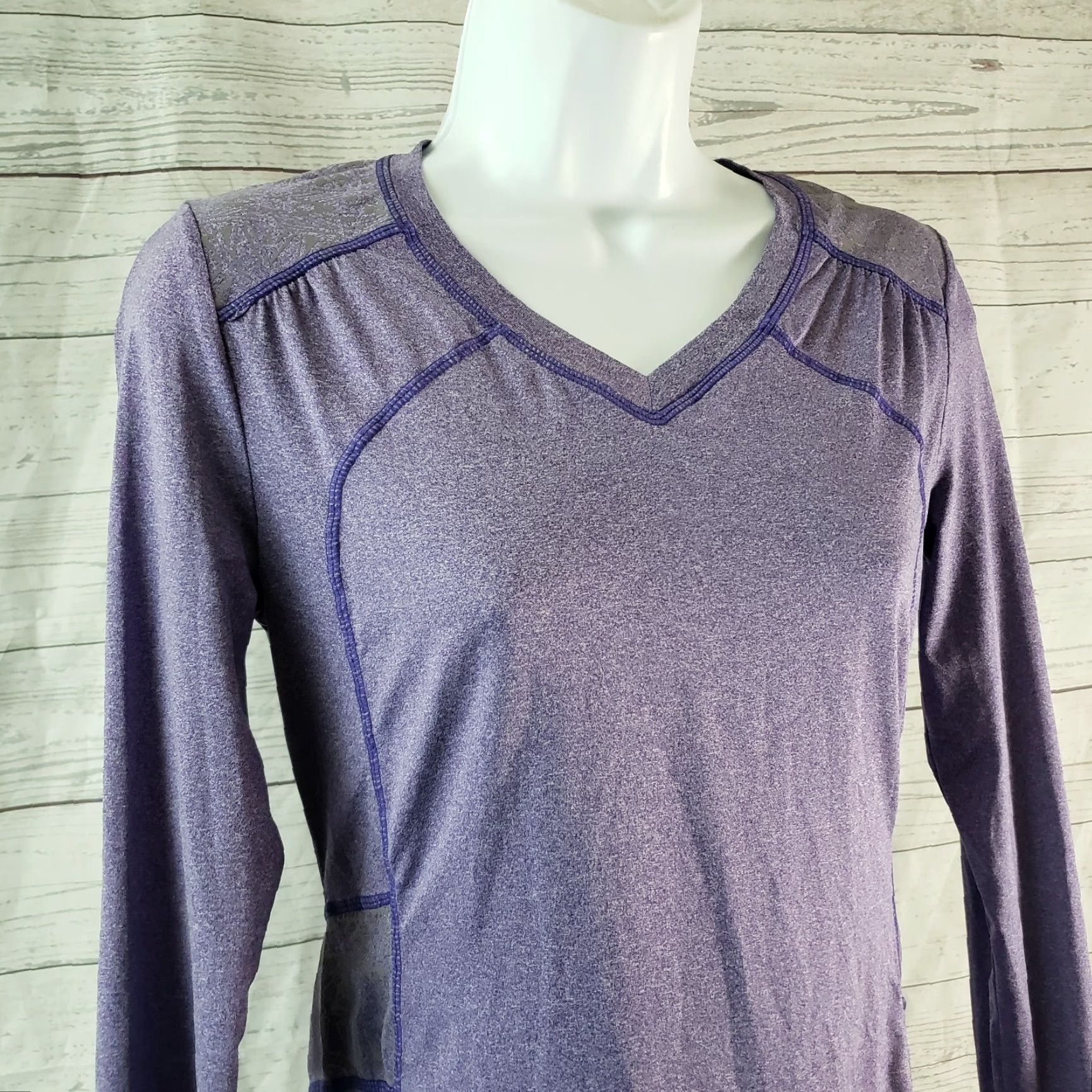 Athleta Athleta Womens Northern Lights Reflective Top XS Purple Gray Long Sleeve Shirt Size XS / US 0-2 / IT 36-38 - 2 Thumbnail