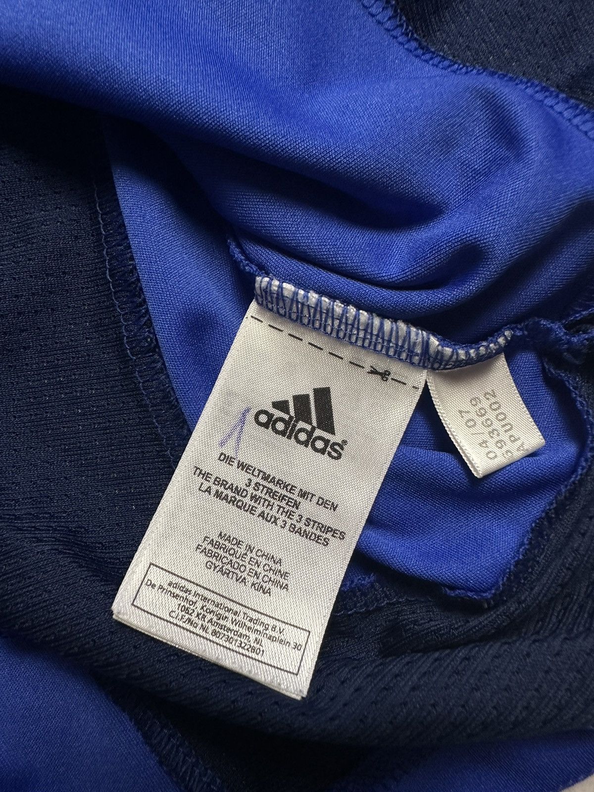 Adidas × Vintage Vintage adidas Chelsea soccer jersey size L blue Size US L / EU 52-54 / 3 - 6 Thumbnail