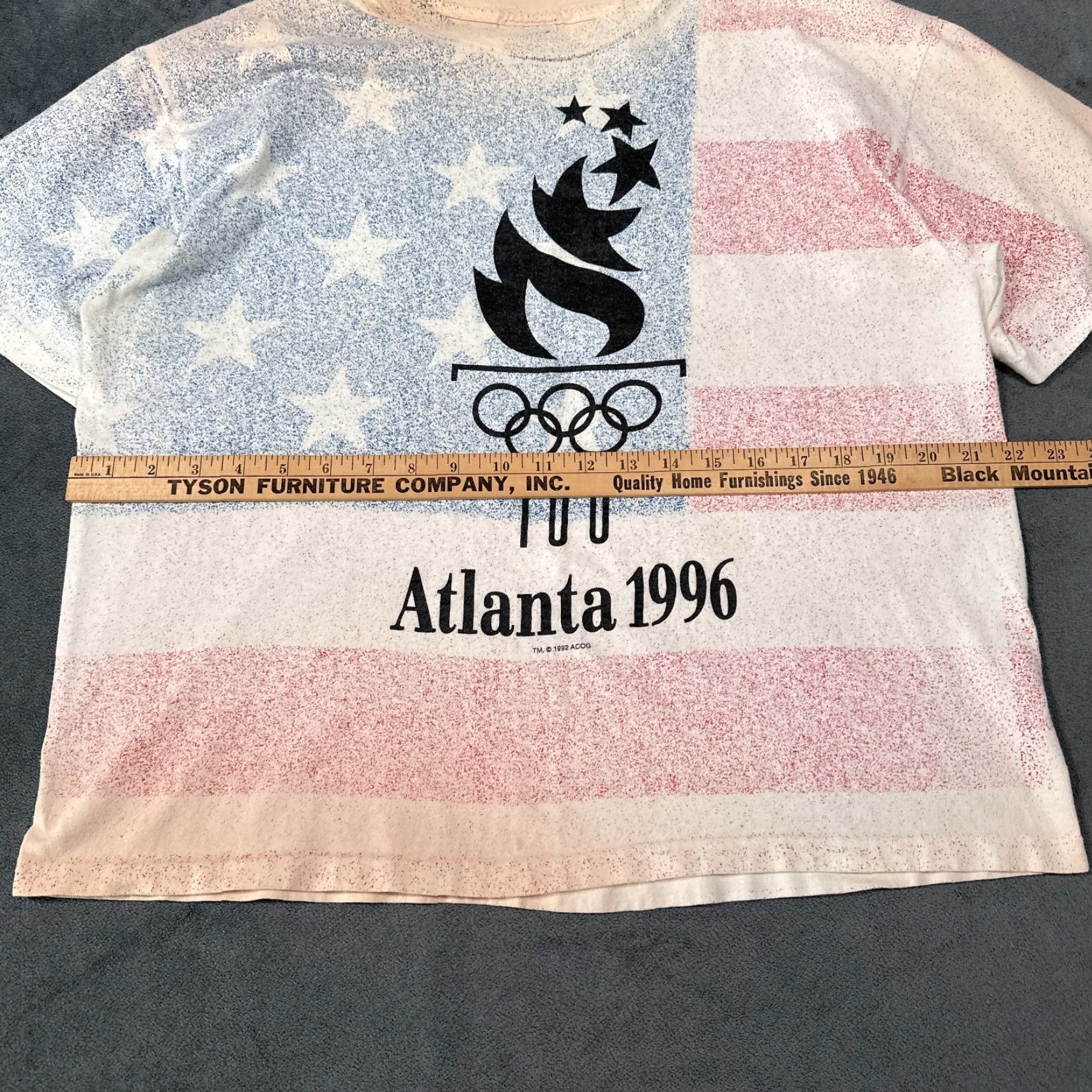 Hanes VINTAGE 1996 Atlanta Olympics T Shirt Hanes Beefy-T Mens Large White USA Flag Olympic Rings Retro Sports Patriotic 90s Size US L / EU 52-54 / 3 - 4 Thumbnail