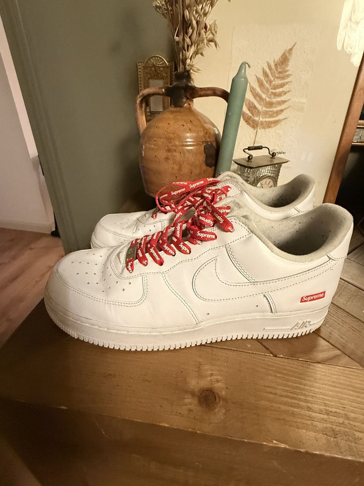 Nike × Supreme Supreme x Nike white Air Force 1 Size US 10.5 / EU 43-44 - 3 Thumbnail