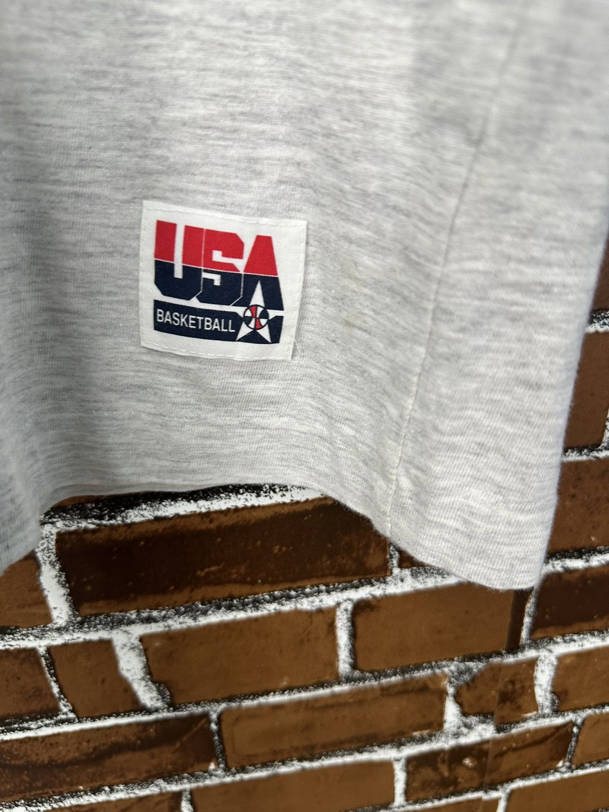 NBA Vintage USA Basketball Team Single Stitch Tshirt A961 Size US L / EU 52-54 / 3 - 3 Thumbnail