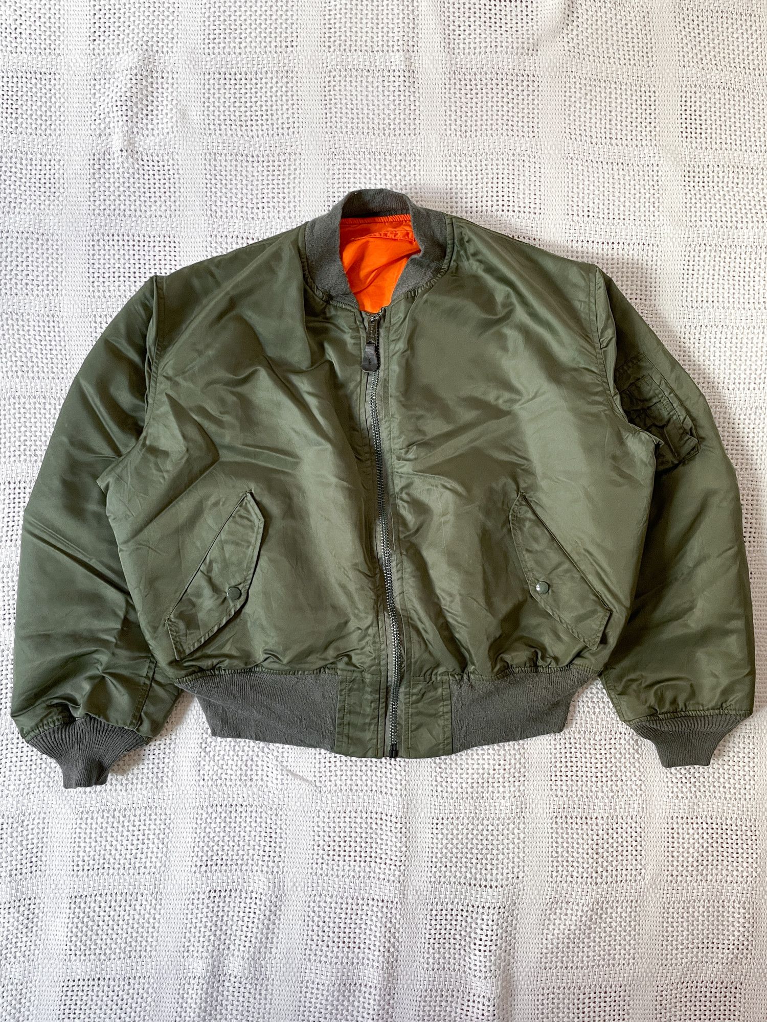 Vintage 90s Boxy Olive Military Reversible MA-1 Bomber