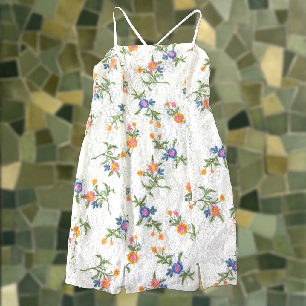 Forever 21 FOREVER 21 Slip Dress NWT Floral Lace White Pink Green M Dress Women Size M / US 6-8 / IT 42-44 - 1 Thumbnail