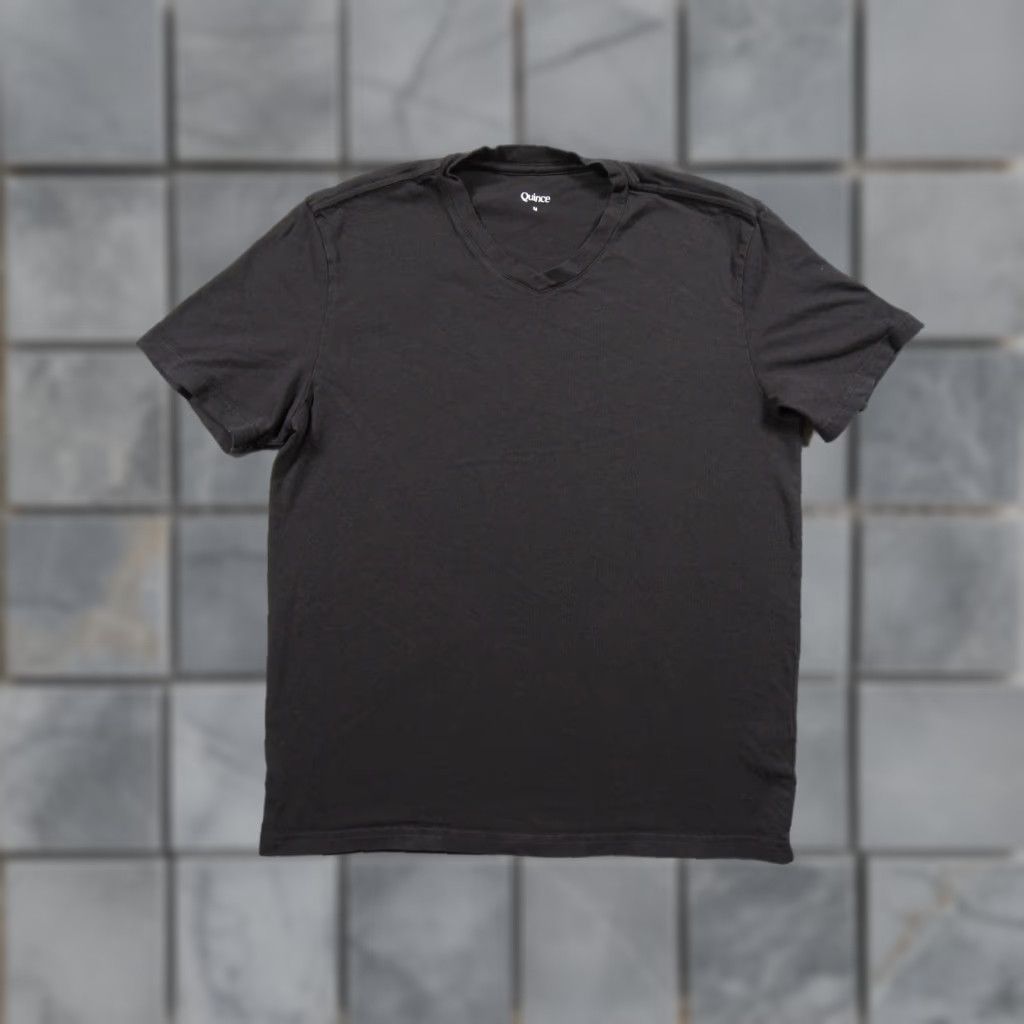 Quince Quince Shirt Mens Medium Black Vneck Tee Short Sleeve Preppy Casual Adult Shirt Mens Vneck Short Sleeve Black 90s? Size US M / EU 48-50 / 2 - 1 Thumbnail
