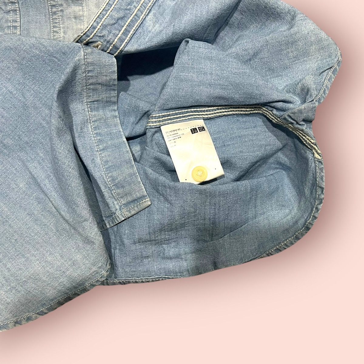 Japanese Brand × Jun Takahashi × Uniqlo VINTAGE UNIQLO DOUBLE CHEST POCKET FADED CAMBRAY SHIRT Size US L / EU 52-54 / 3 - 19 Thumbnail