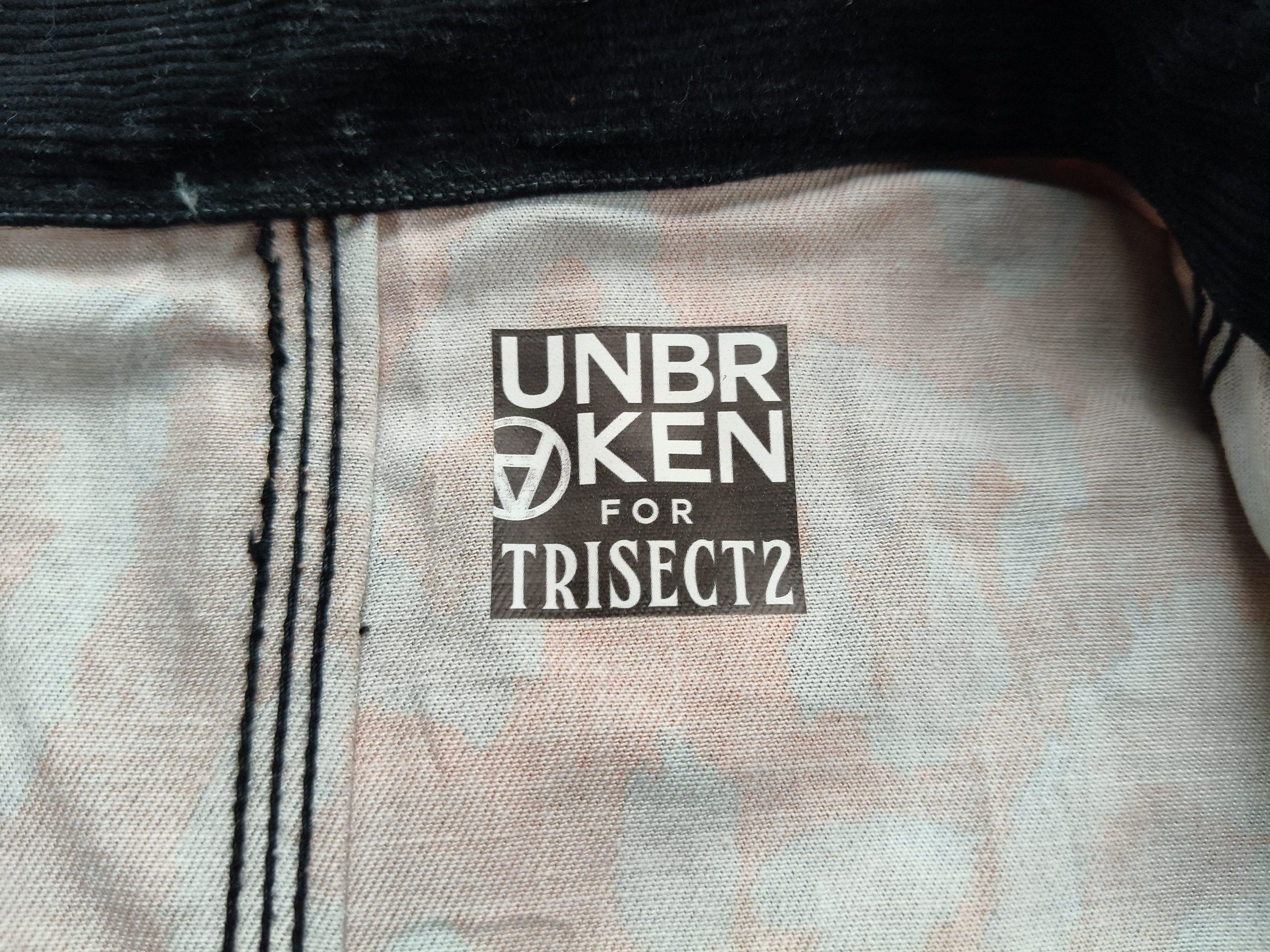Japanese Brand UNBROKEN×TRISECT-2 "STEP BACK THE MIND" Size US M / EU 48-50 / 2 - 12 Thumbnail