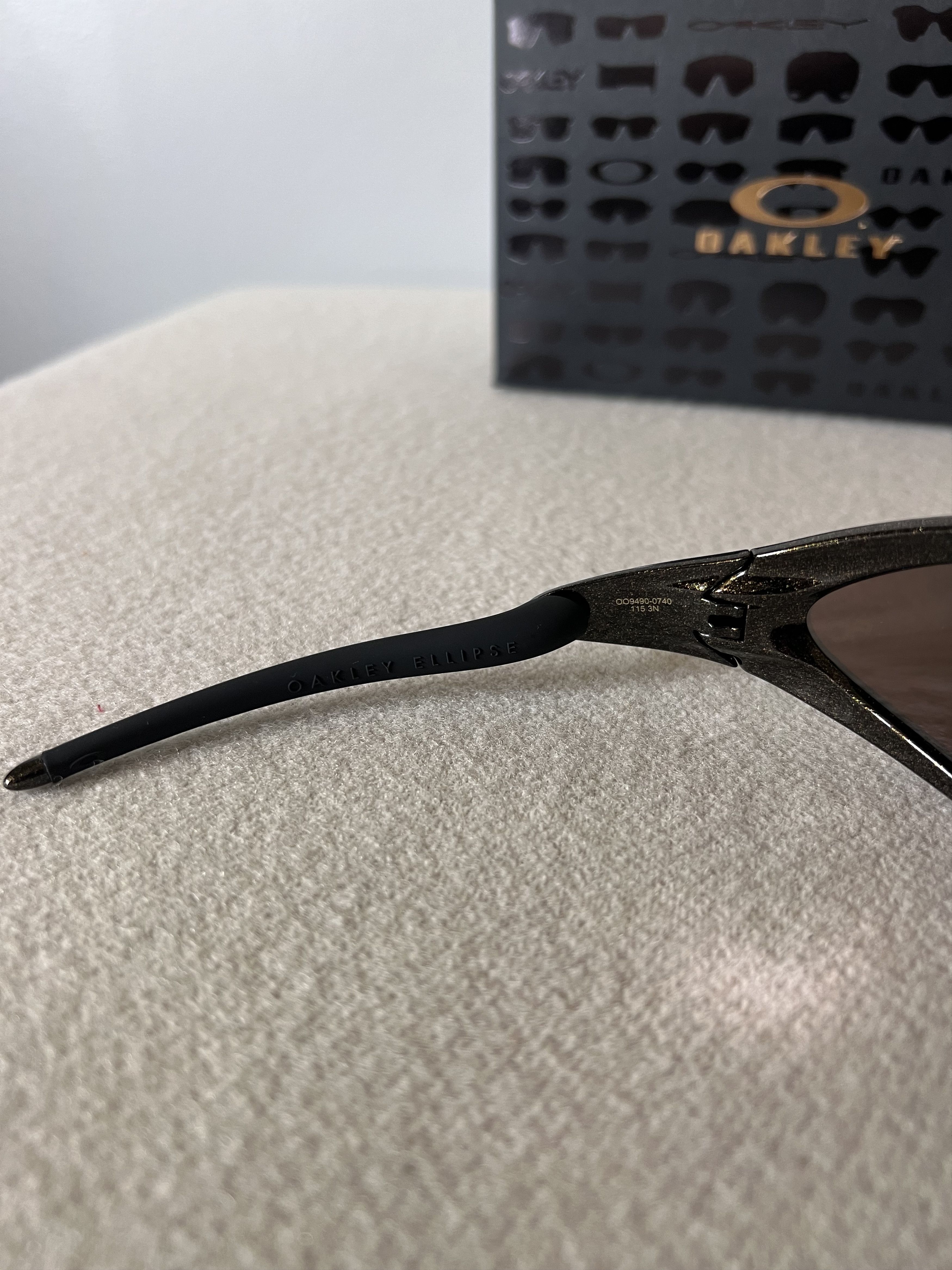 Oakley Oakley Ellipse Midas Fleck Sunglasses in Black Gold Size ONE SIZE - 7 Thumbnail