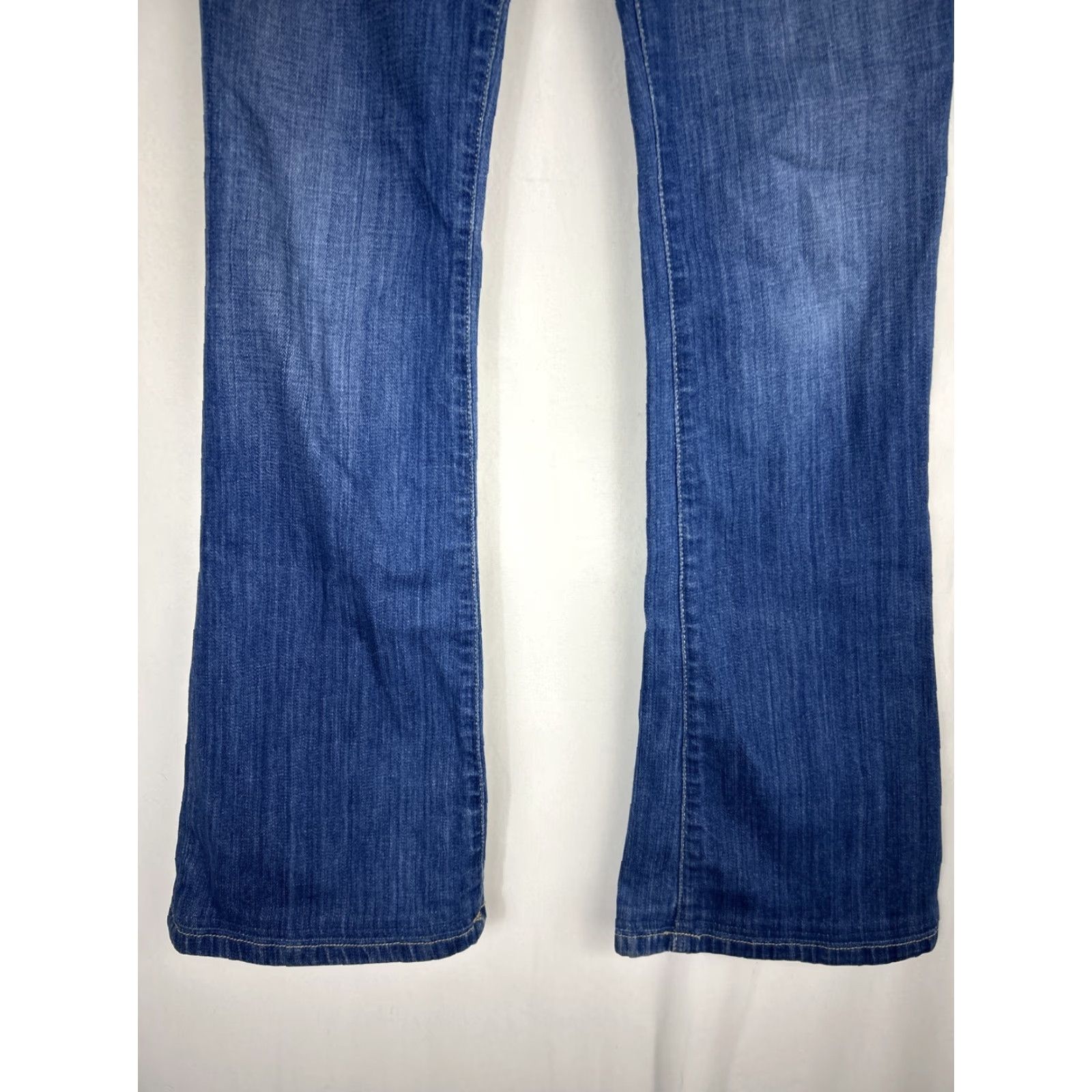 Vintage Joe's Jeans Rocker Flare Jeans Women's Medium Wash Blue 30x32 5-Pocket Distressed No Zip Closure Cotton Denim Vintage: No Size 26 Regular Size 26" / US 2 / IT 38 - 2 Thumbnail