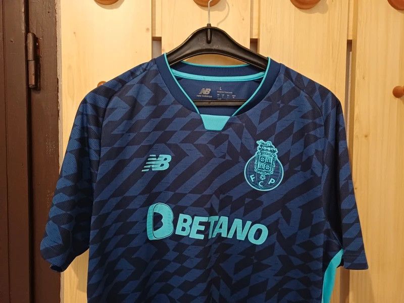 New Balance New Balance Fc.Porto 2024/25 third shirt Size US L / EU 52-54 / 3 - 2 Thumbnail