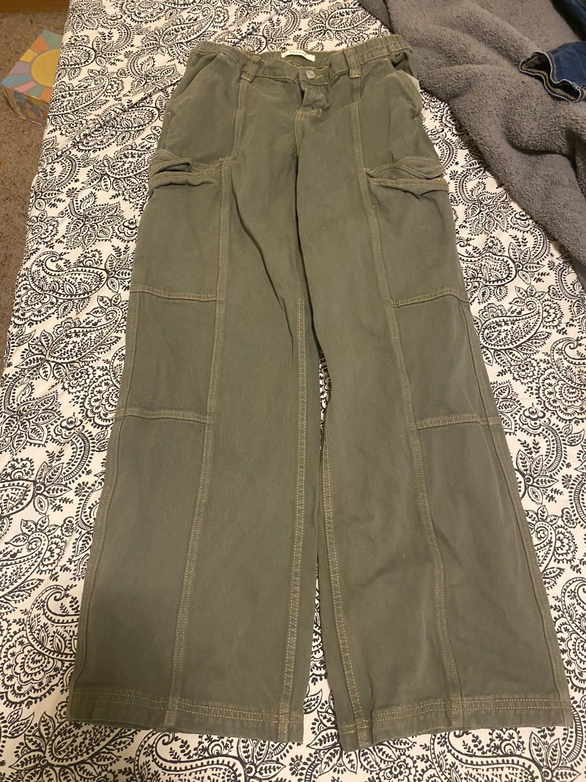 Pacsun Pacsun Low Rise Puddle Cargo Pants Size 30" / US 8 / IT 44 - 1 Thumbnail