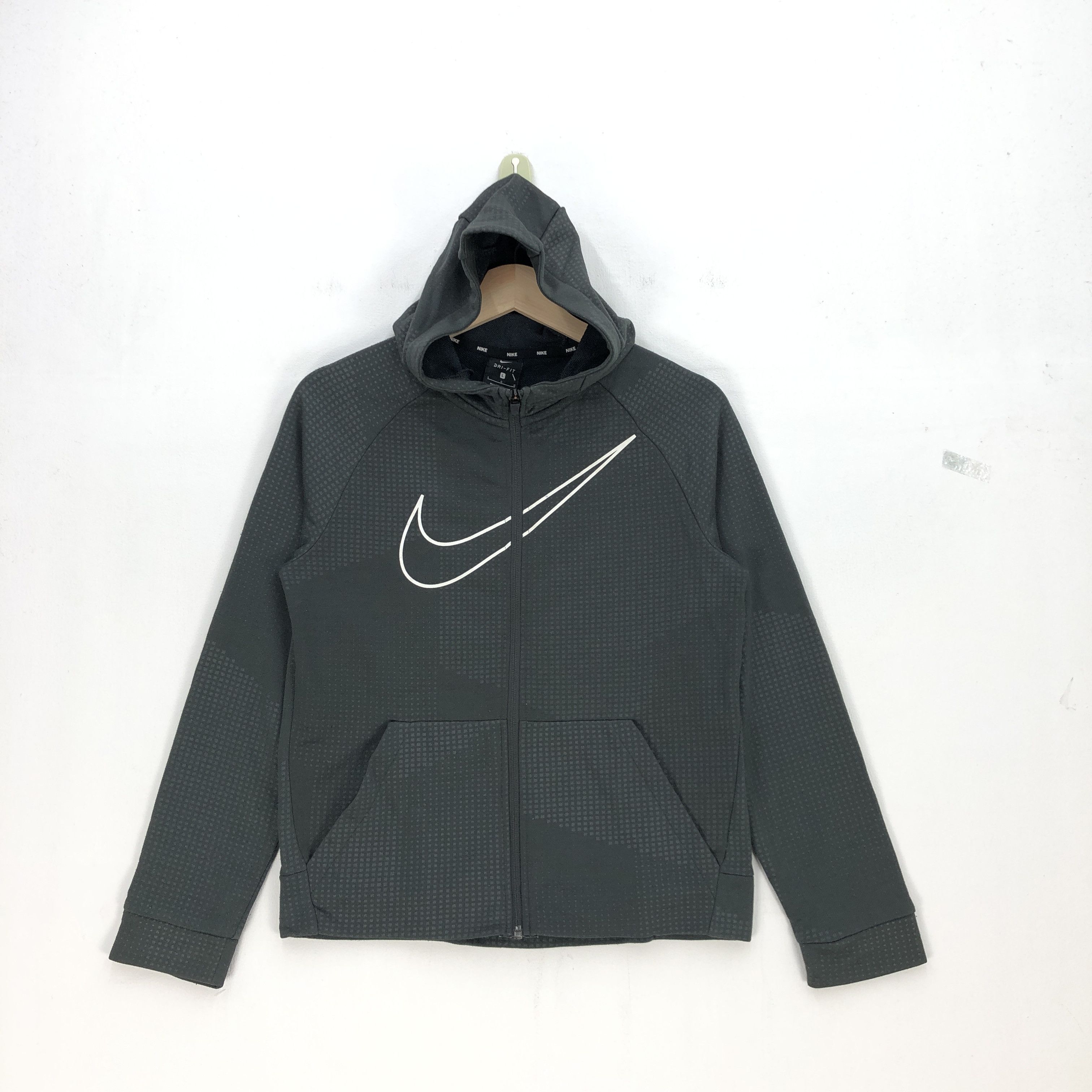 Nike Vintage Nike Sweater Hoodie Nike Swoosh Zipper Sweatshirt Size US L / EU 52-54 / 3 - 2 Thumbnail