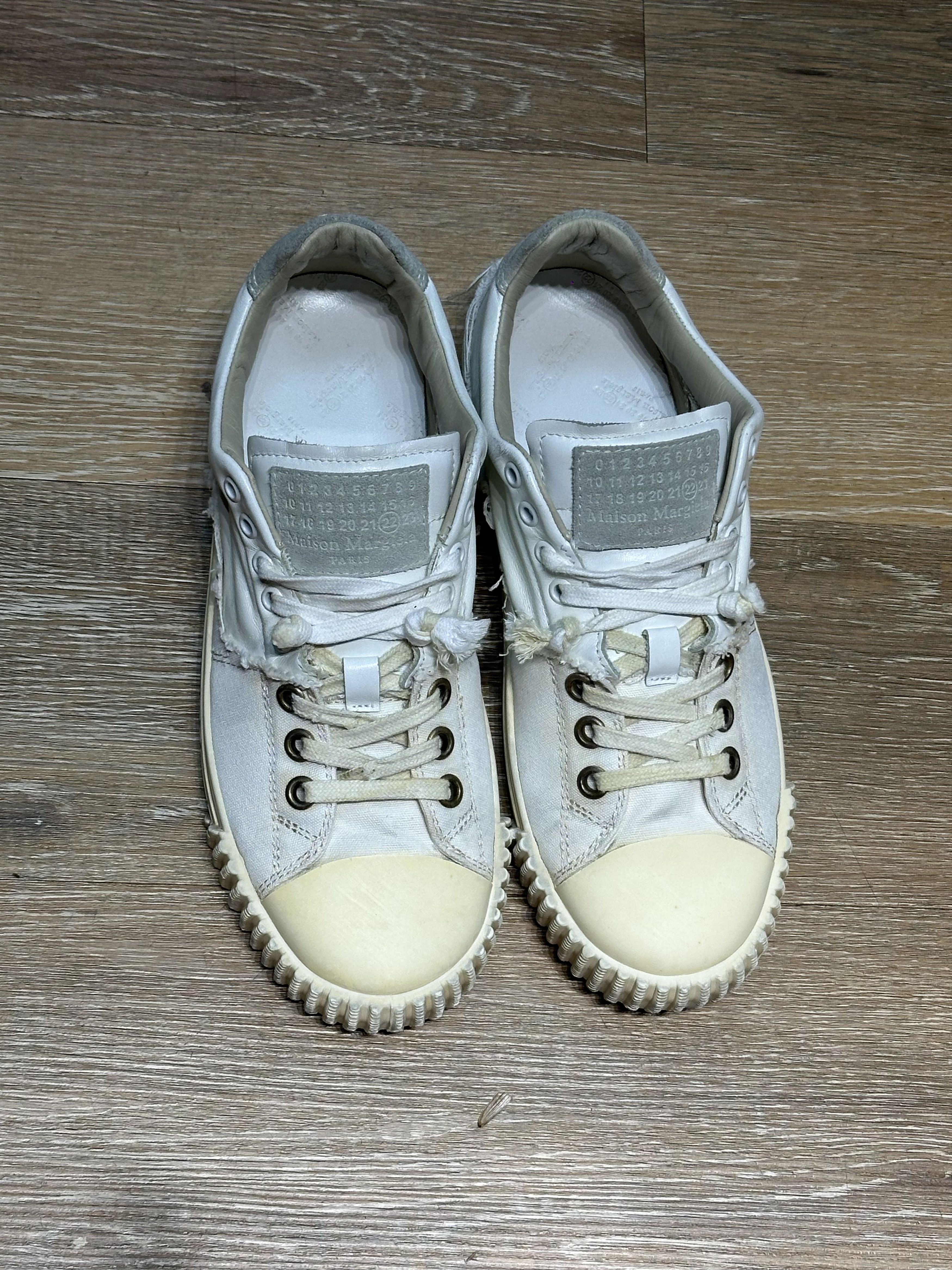 Maison Margiela Maison Margiela Evolution White Size US 8 / EU 41 - 20 Thumbnail