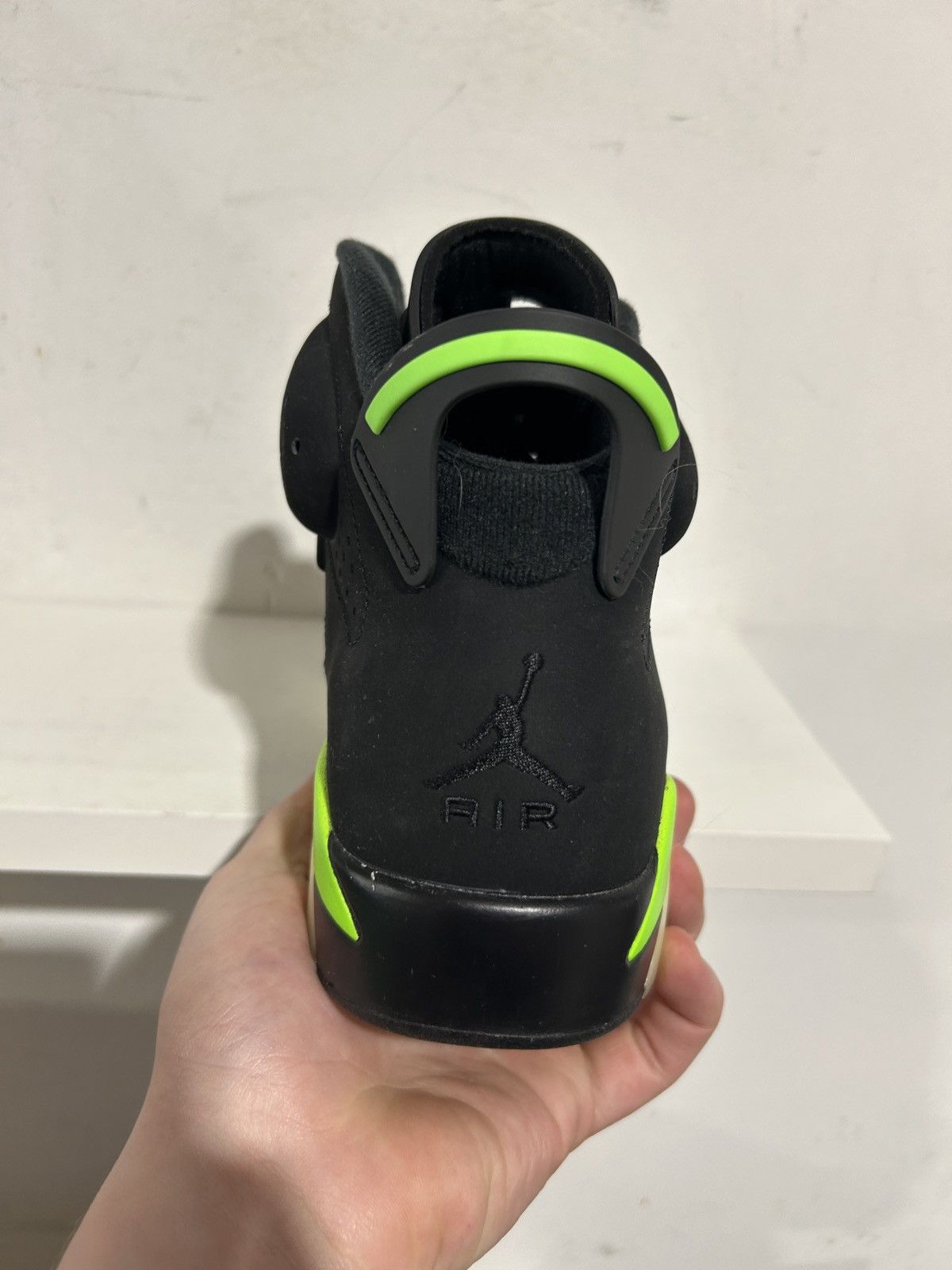 Jordan Brand JORDAN 6 RETRO ELECTRIC GREEN SIZE 10.5 PREOWNED Size US 10.5 / EU 43-44 - 5 Thumbnail
