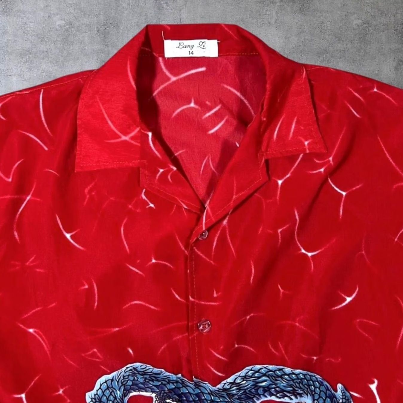 Vintage Lang Li Gothic Y2K Anime Manga Dragon Graphic Short Sleeve Shirt 14 Small Medium Red/Black Men Button-Up 00s Vintage? Size US M / EU 48-50 / 2 - 3 Thumbnail