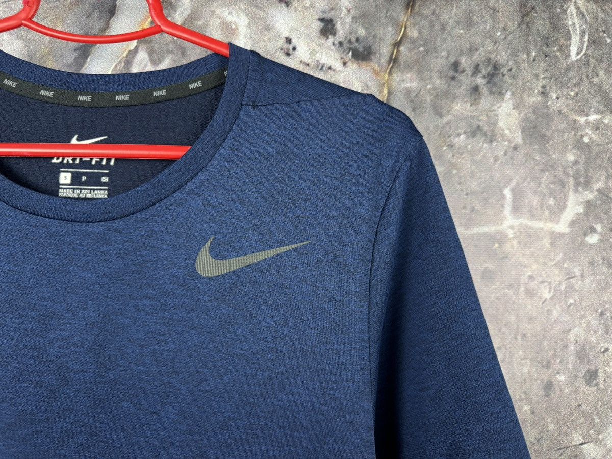 Nike Men’s Nike T-Shirt Blue Sportswear Size Small Size US S / EU 44-46 / 1 - 5 Thumbnail