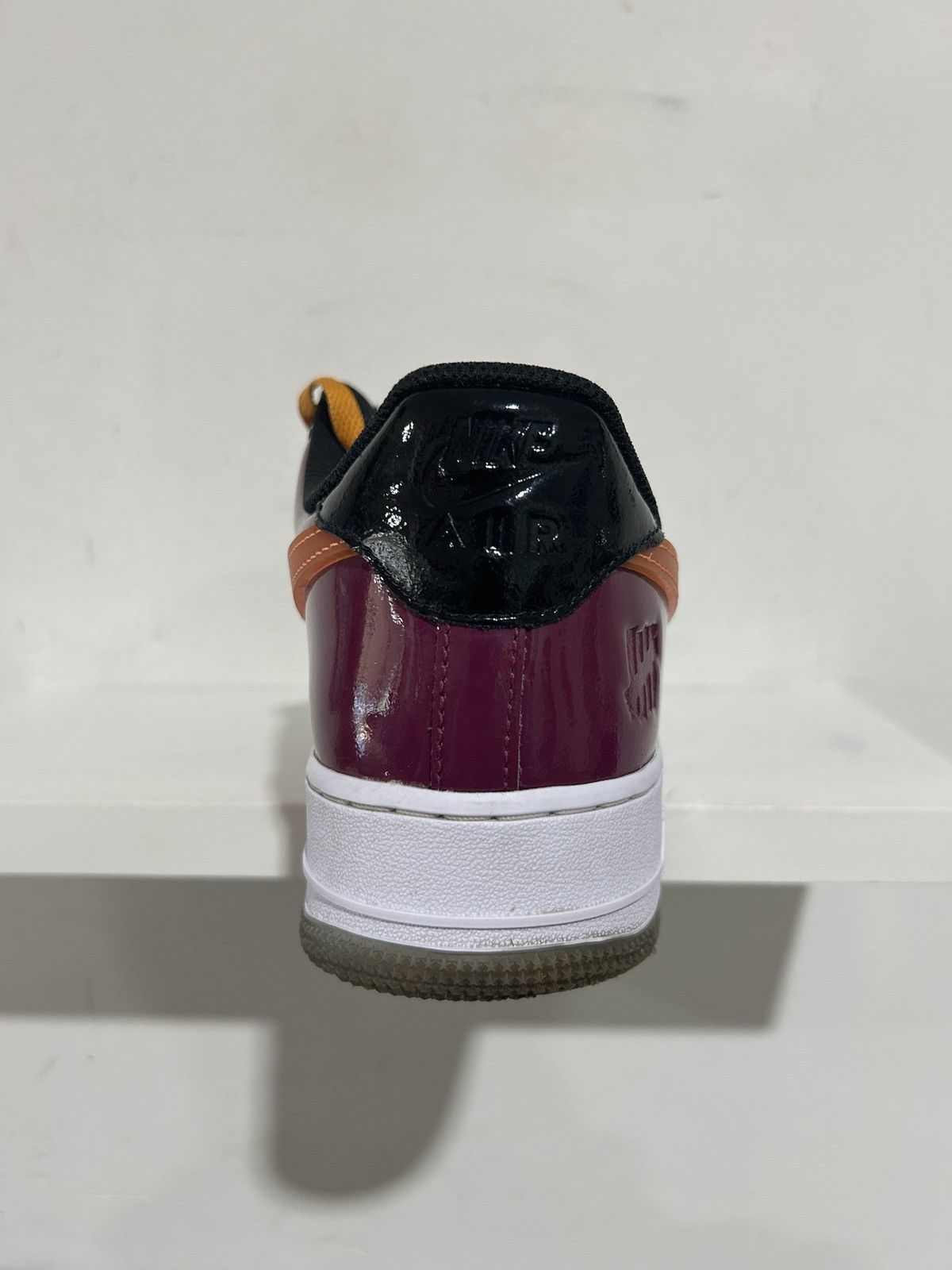 Nike AIR FORCE 1 LOW X UNDEFEATED TOTAL ORANGE SIZE 10.5 PREOWNED Size US 10.5 / EU 43-44 - 7 Thumbnail