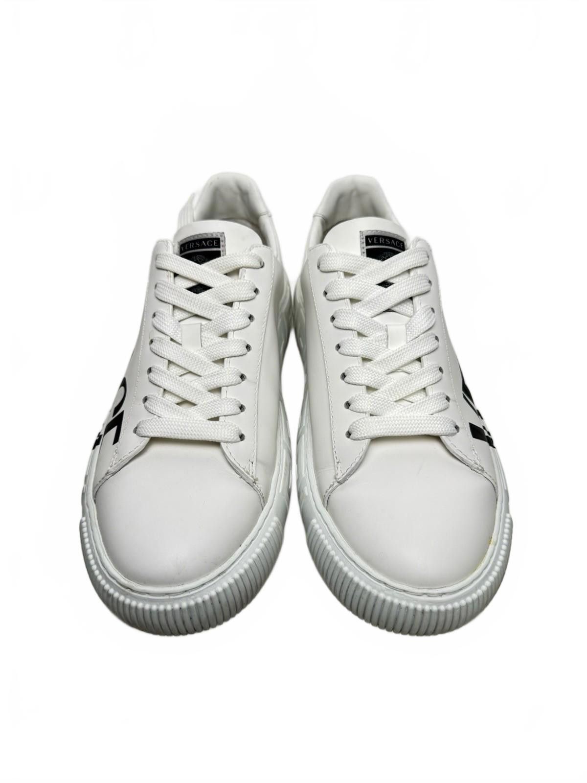 Versace Versace Logo Print Greca Sole Leather Sneakers SZ 39 Women's Size US 9 / IT 39 - 2 Thumbnail