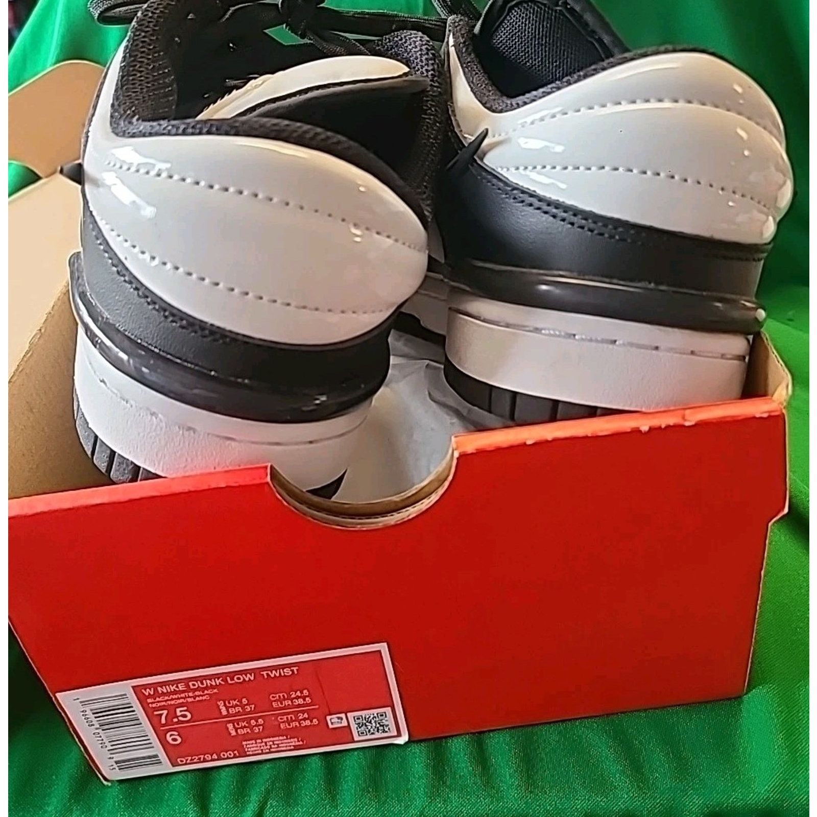Nike New women's 7.5 men's 6 Nike Dunk Low Twist shoes Size US 7.5 / IT 37.5 - 10 Thumbnail