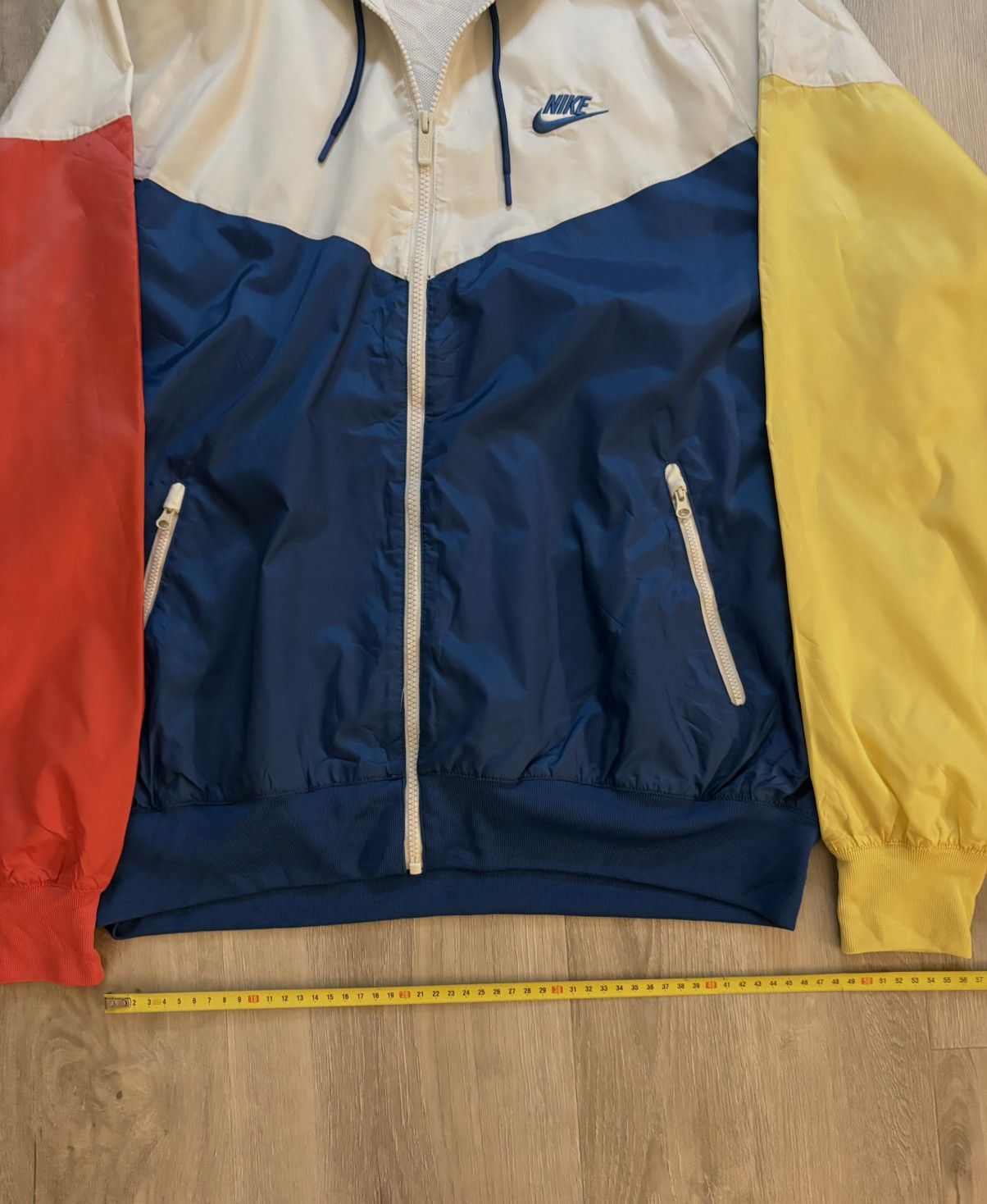 Nike Nike Windbreaker Jacket - Size L Size US L / EU 52-54 / 3 - 4 Thumbnail
