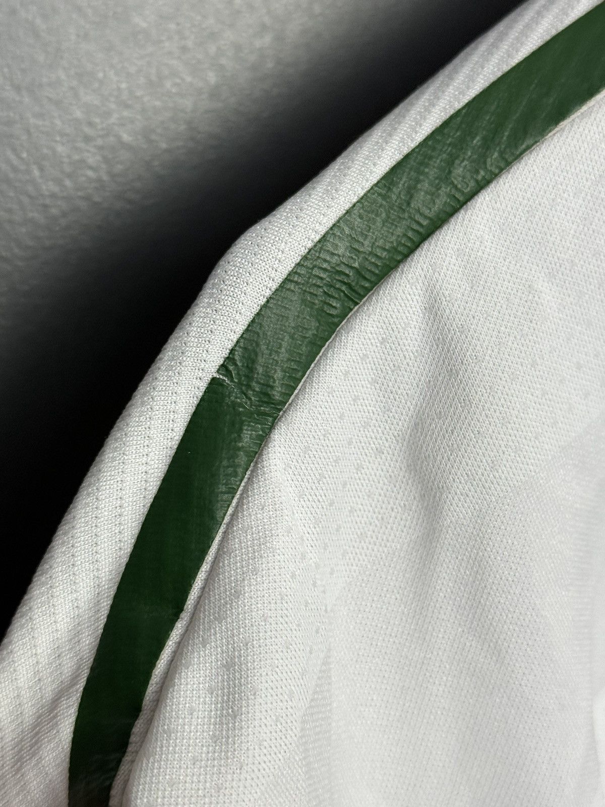 New Balance Republic of Ireland 17/18 Away Football Jersey Size US L / EU 52-54 / 3 - 7 Thumbnail