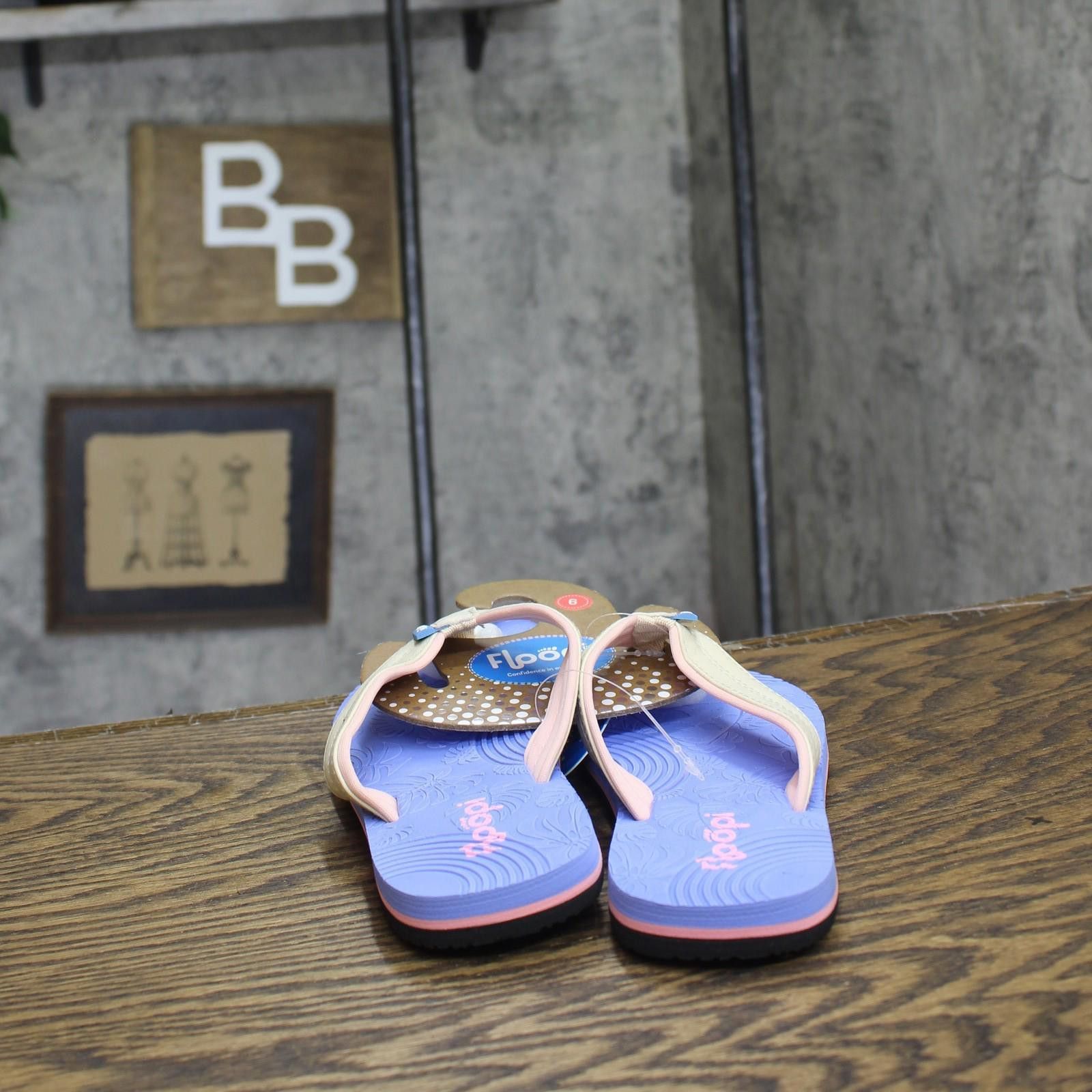Designer Nwt Floopi Durable Eva Floral Textured Flip Flops Blue 6m Size US 6 / IT 36 - 4 Thumbnail