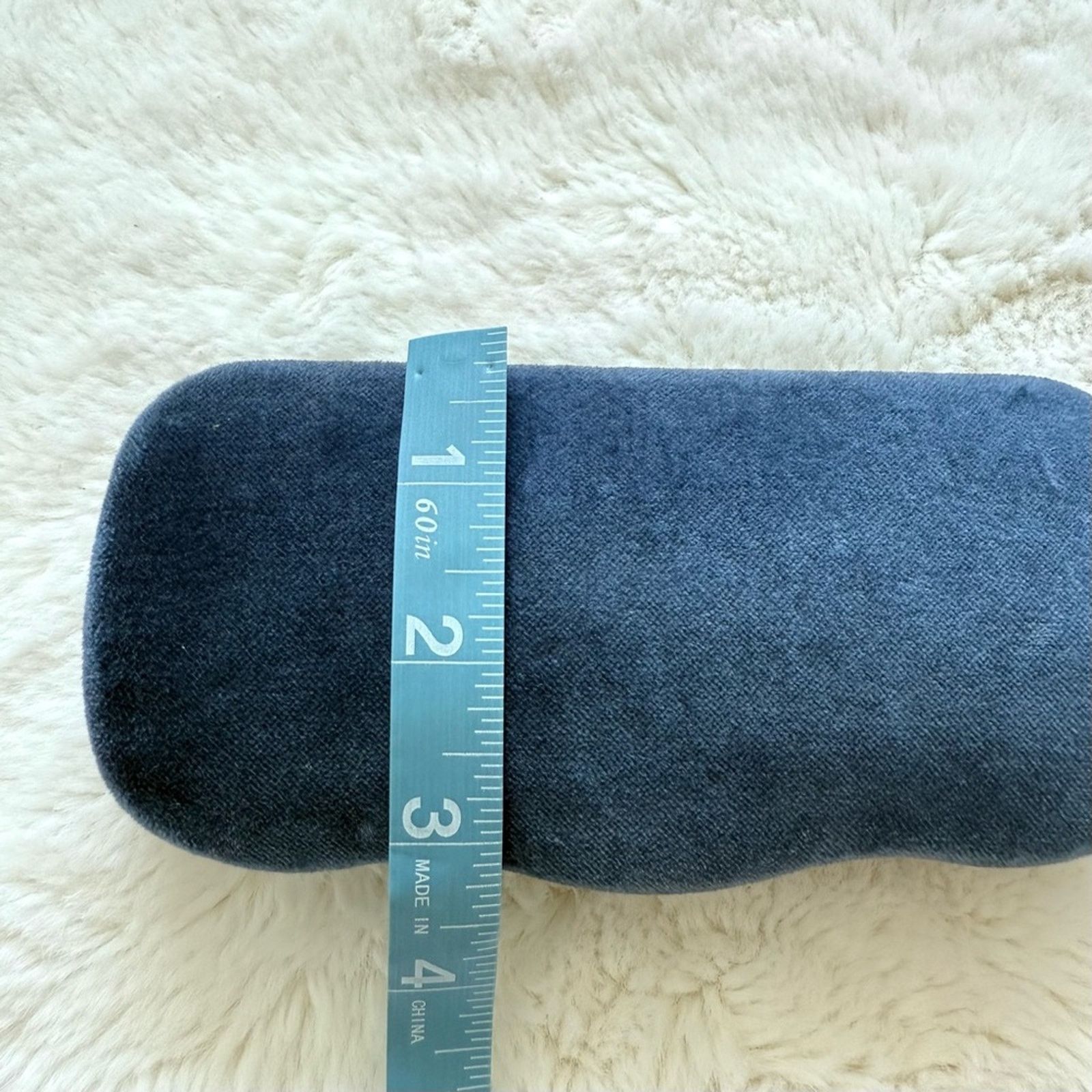Gucci NEW!!! Gucci velvet sunglasses case Authentic Size ONE SIZE - 5 Thumbnail