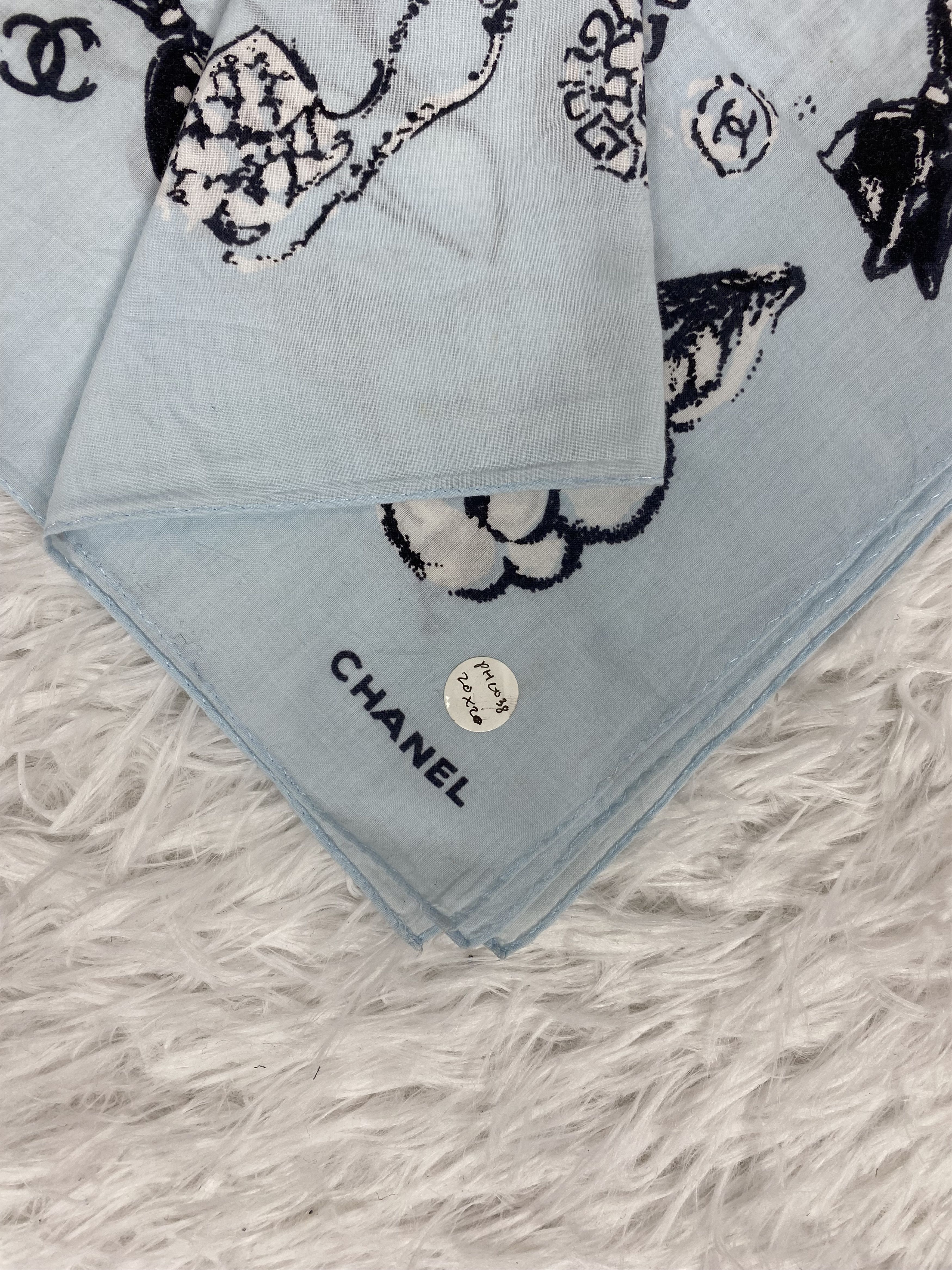 Vintage Vintage Chanel Handkerchief Neckerchief PH0038 Size ONE SIZE - 2 Thumbnail