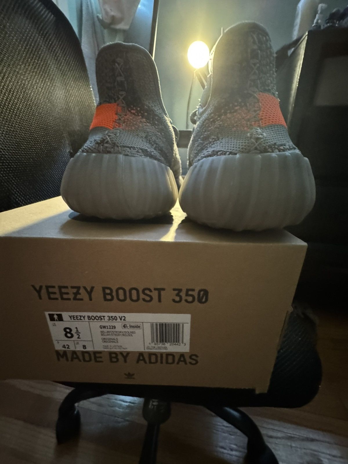 Adidas × Yeezy Yeezy 350 v2 beluga Size US 8.5 / EU 41-42 - 2 Thumbnail