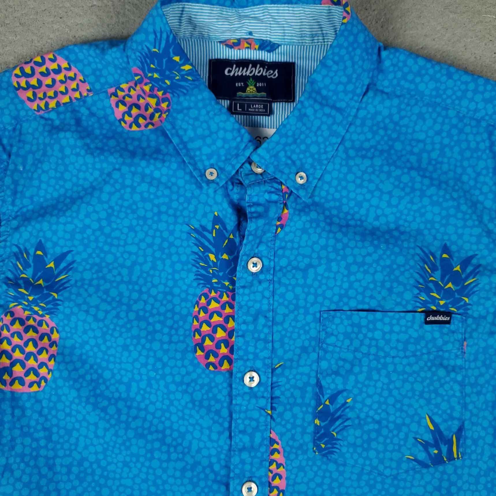 Chubbies Chubbies Shirt Mens Size Large Blue Pineapple Button Up Short Sleeve Size US L / EU 52-54 / 3 - 2 Thumbnail