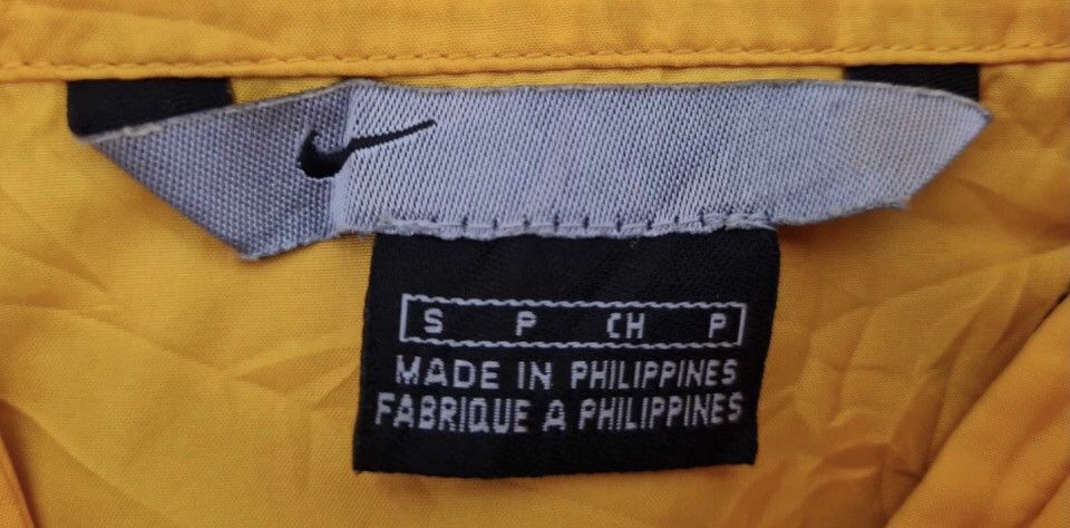 Nike × Vintage Vintage 2000s nike vest slim fit cool style Size US S / EU 44-46 / 1 - 7 Thumbnail