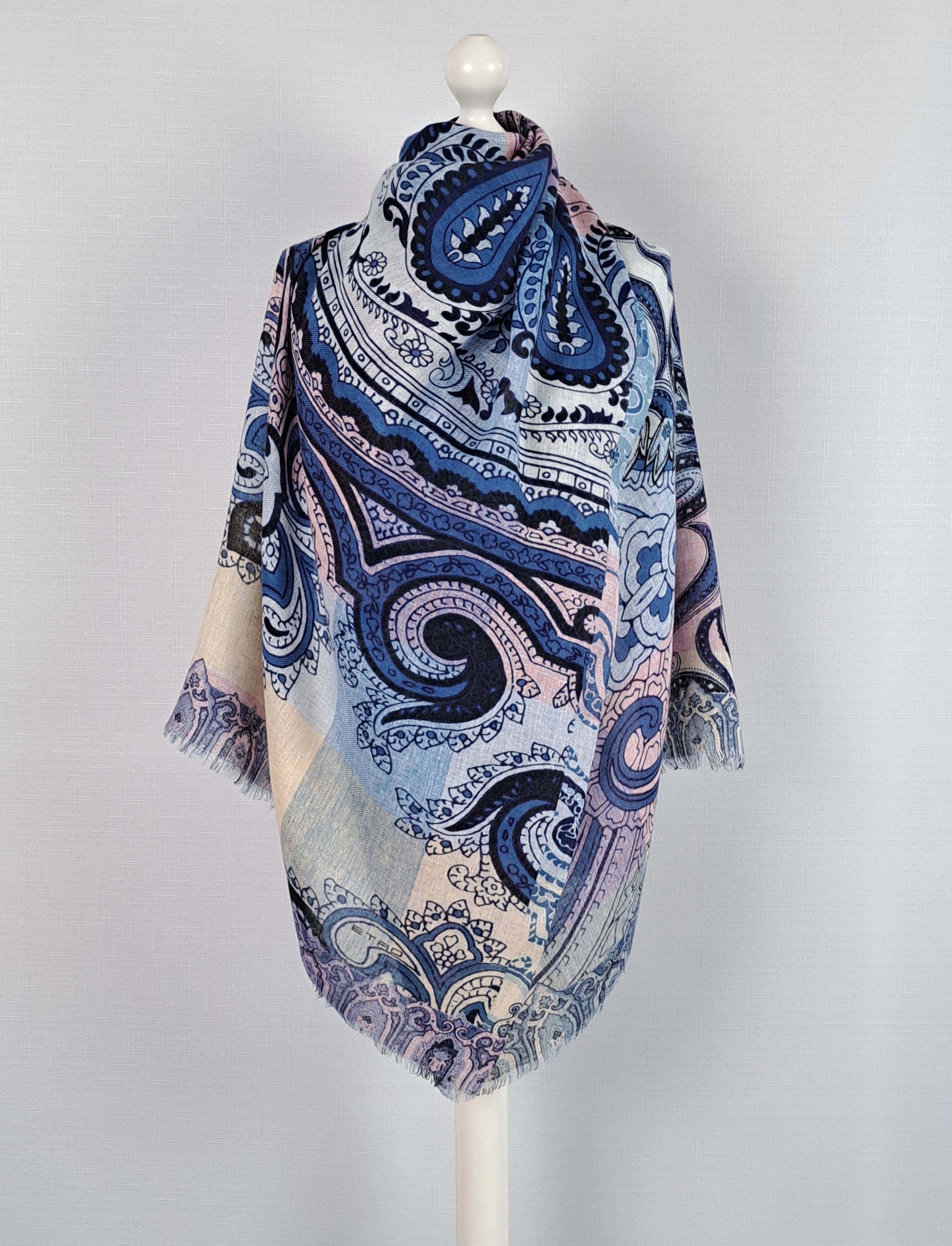 Etro ETRO linen large paisley scarf. Made in Italy. Size ONE SIZE - 4 Thumbnail