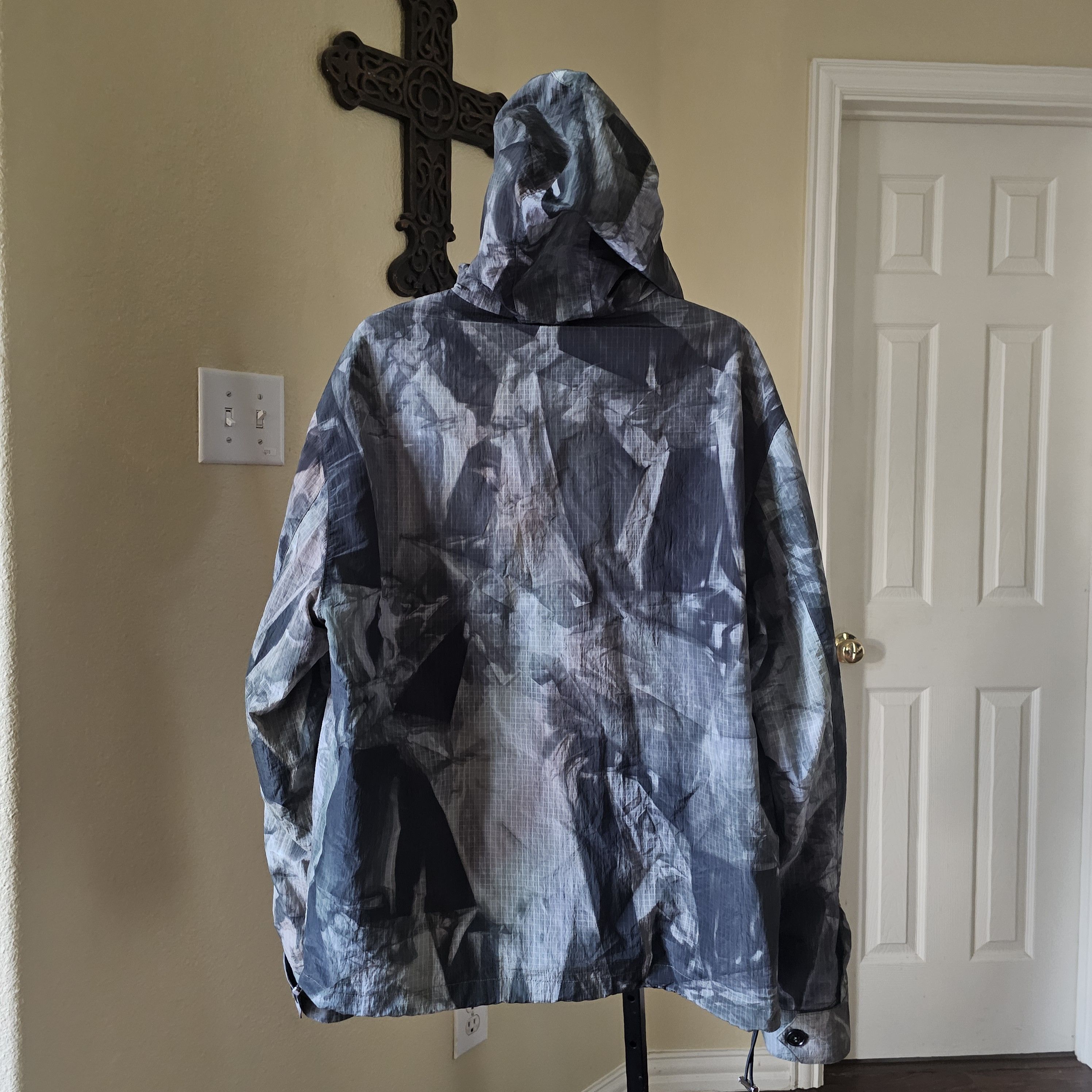 Amiri AMIRI Green Logo Camouflage Windbreaker Size L Size US L / EU 52-54 / 3 - 5 Thumbnail