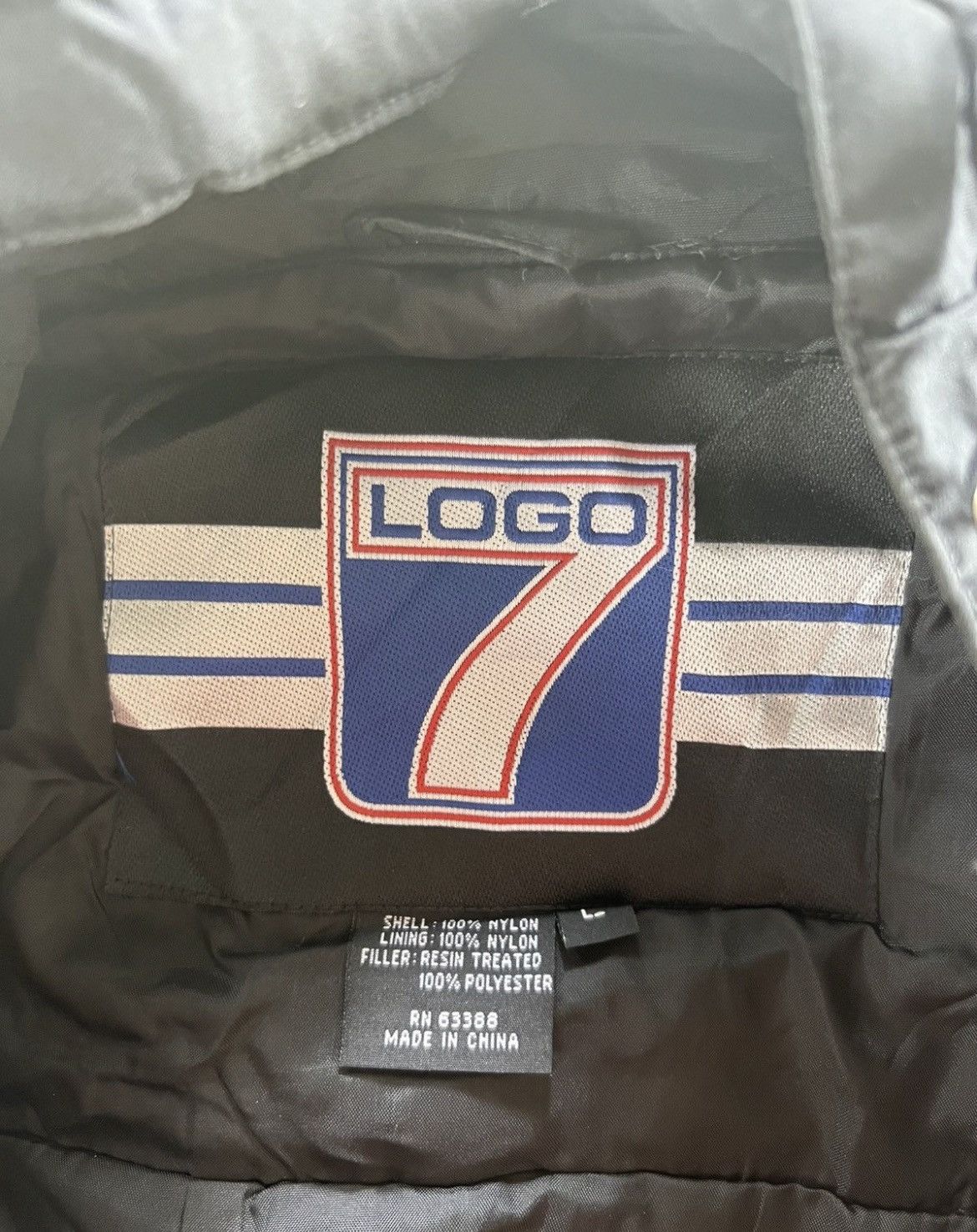 Logo 7 🔥Very Rare Raiders Logo 7 Puffer Hoodies Jacket Size US XXL / EU 58 / 5 - 9 Thumbnail