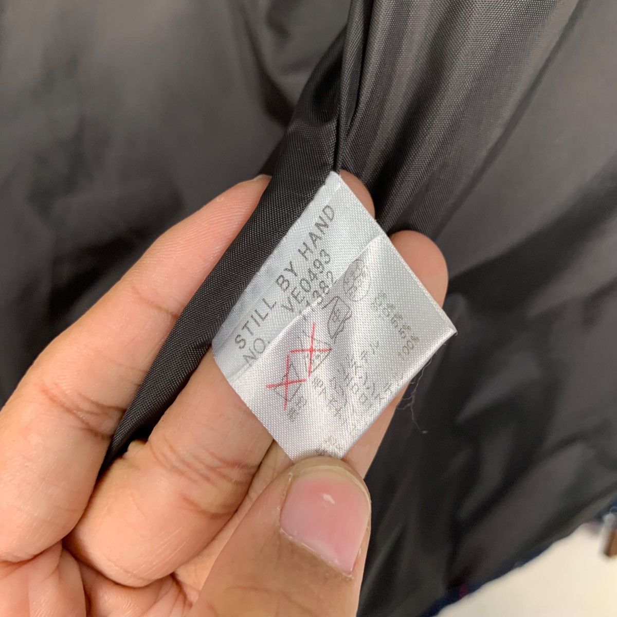 STILL BY HAND STILL BY HAND Checked Puffer Hooded Vest #2796-C126 Size US S / EU 44-46 / 1 - 15 Thumbnail