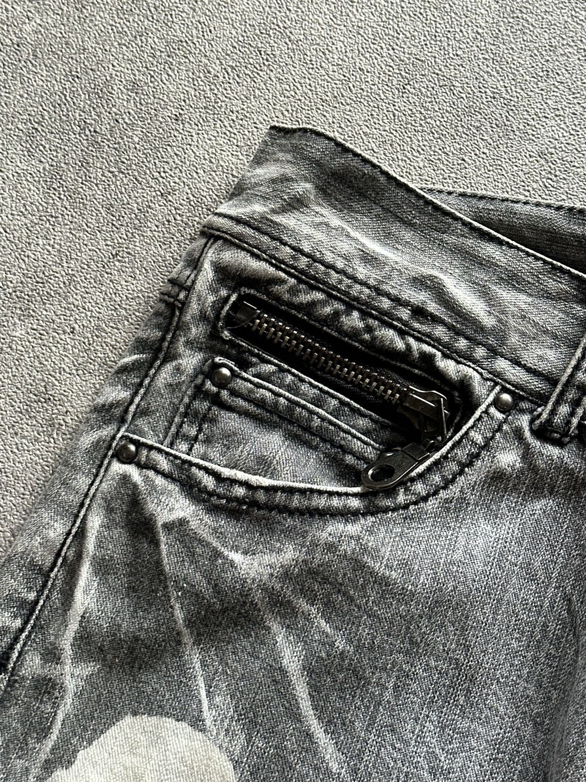 Tornado Mart 2000s In the Attic Punk Grunge Clawmark Faded Denim Jeans Size US 32 / EU 48 - 6 Thumbnail