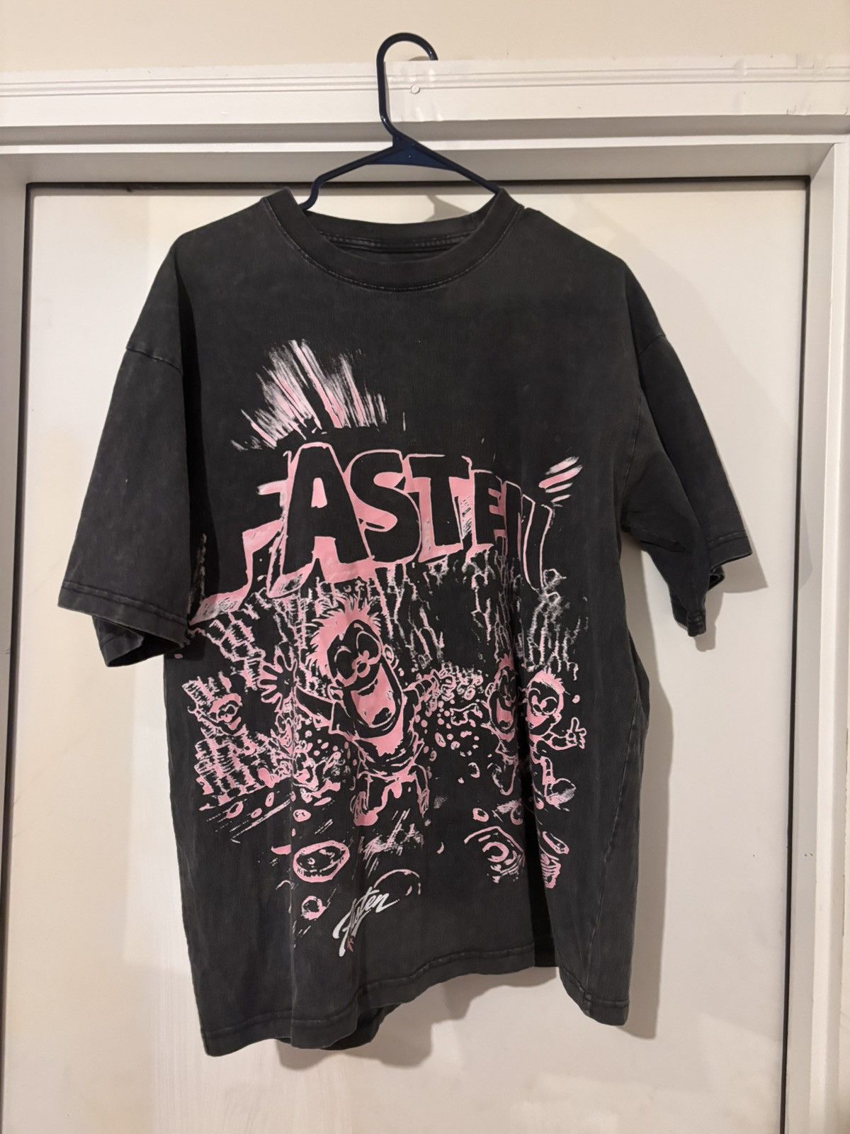 Other Edgy “Money Chaser” Graphic Tee Size US M / EU 48-50 / 2 - 2 Thumbnail