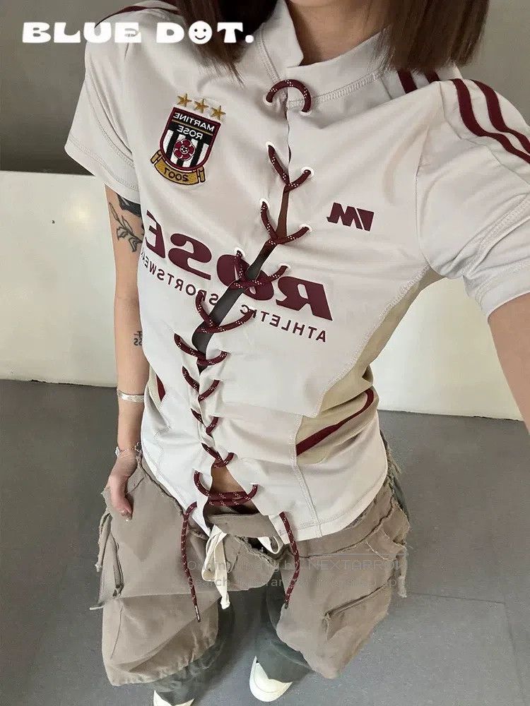 Martine Rose Martine Rose White lace-out design sports jersey T-shirt Size S / US 4 / IT 40 - 8 Thumbnail