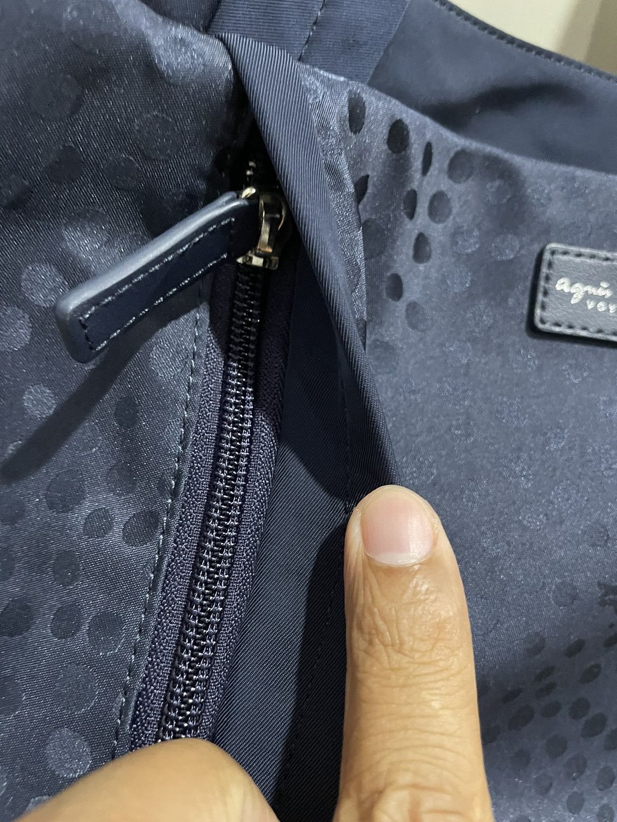 Designer × agnes b. Agnes B Polka Dots Shadow Nylon Shoulder Bags Size ONE SIZE - 24 Thumbnail