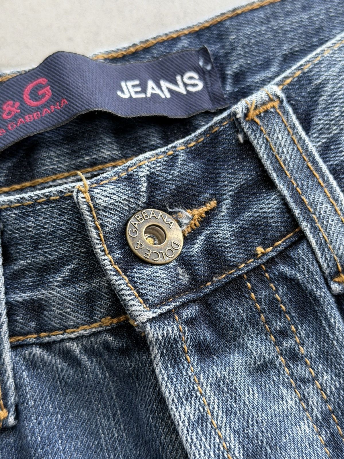 Dolce & Gabbana 2000s Dolce & Gabbana Washed Denim Jeans Size US 32 / EU 48 - 11 Thumbnail