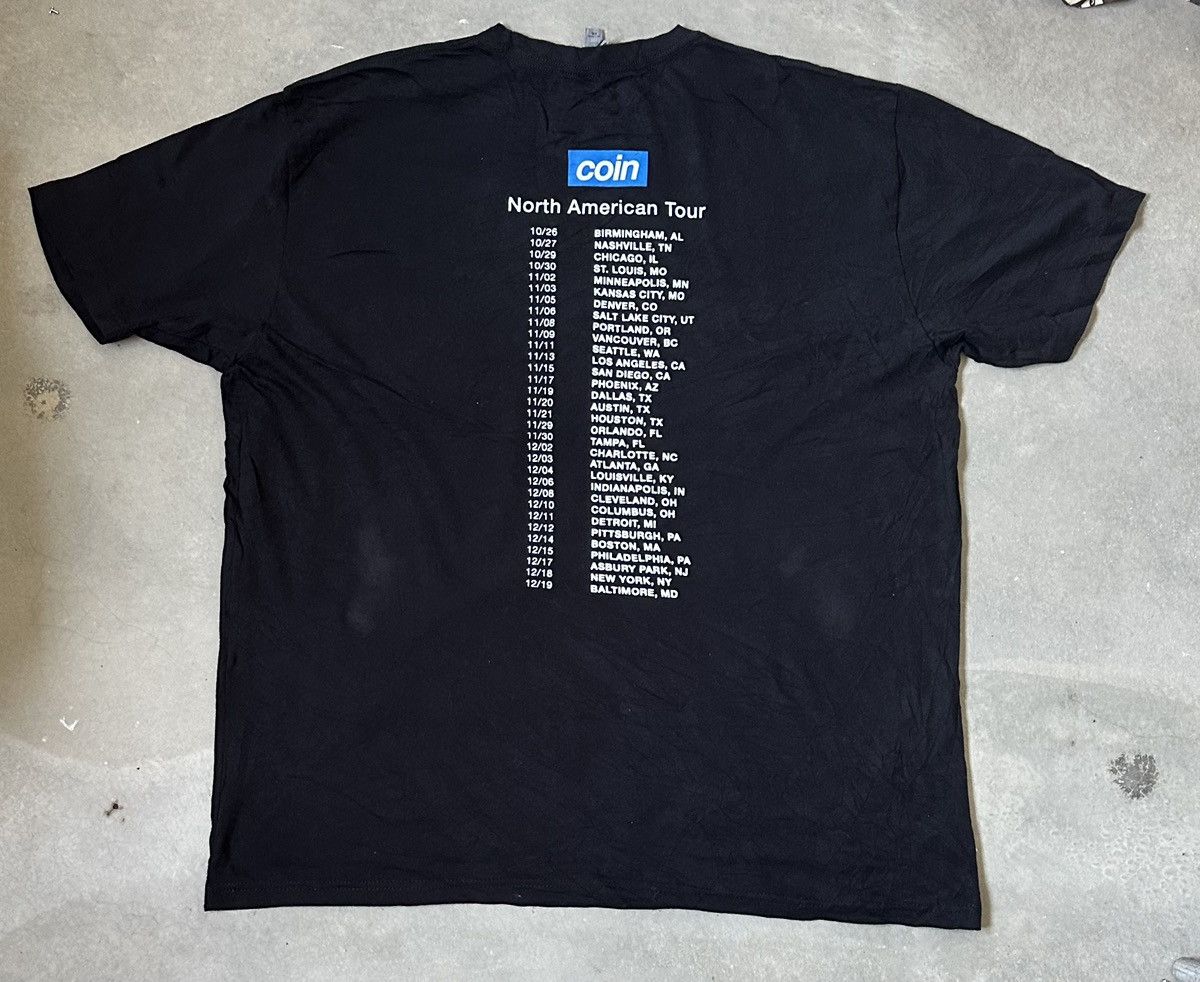Band Tees COINS BAND RAINBOW DREAMLAND TOUR TEE Size US XXL / EU 58 / 5 - 5 Thumbnail